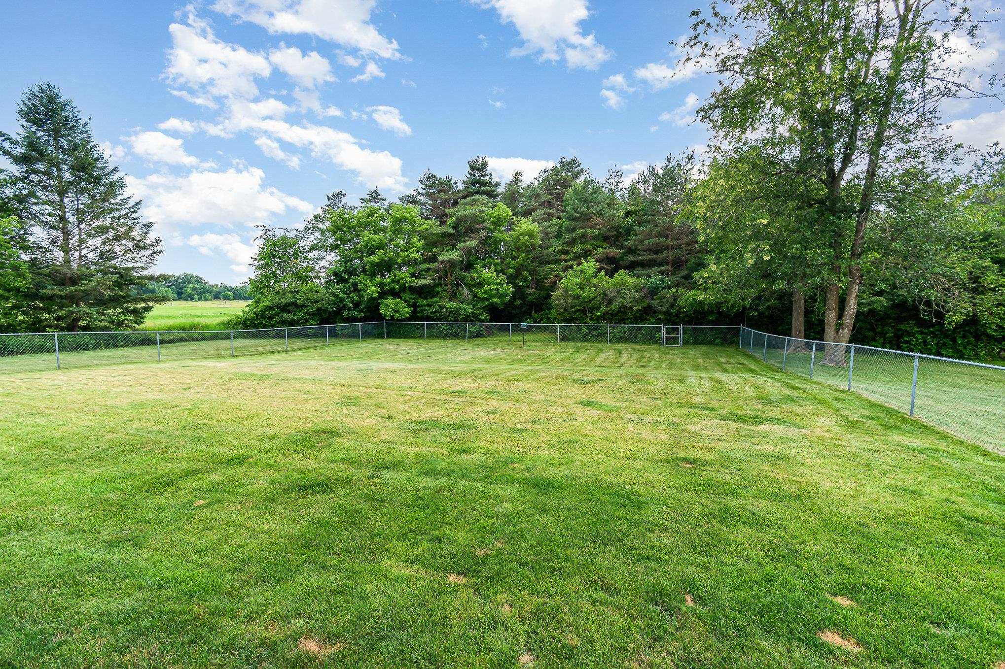 3383 N Eastman Road Property Photo 5