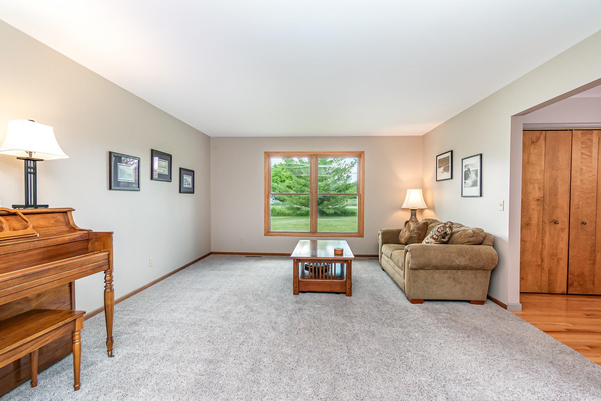 3383 N Eastman Road Property Photo 9