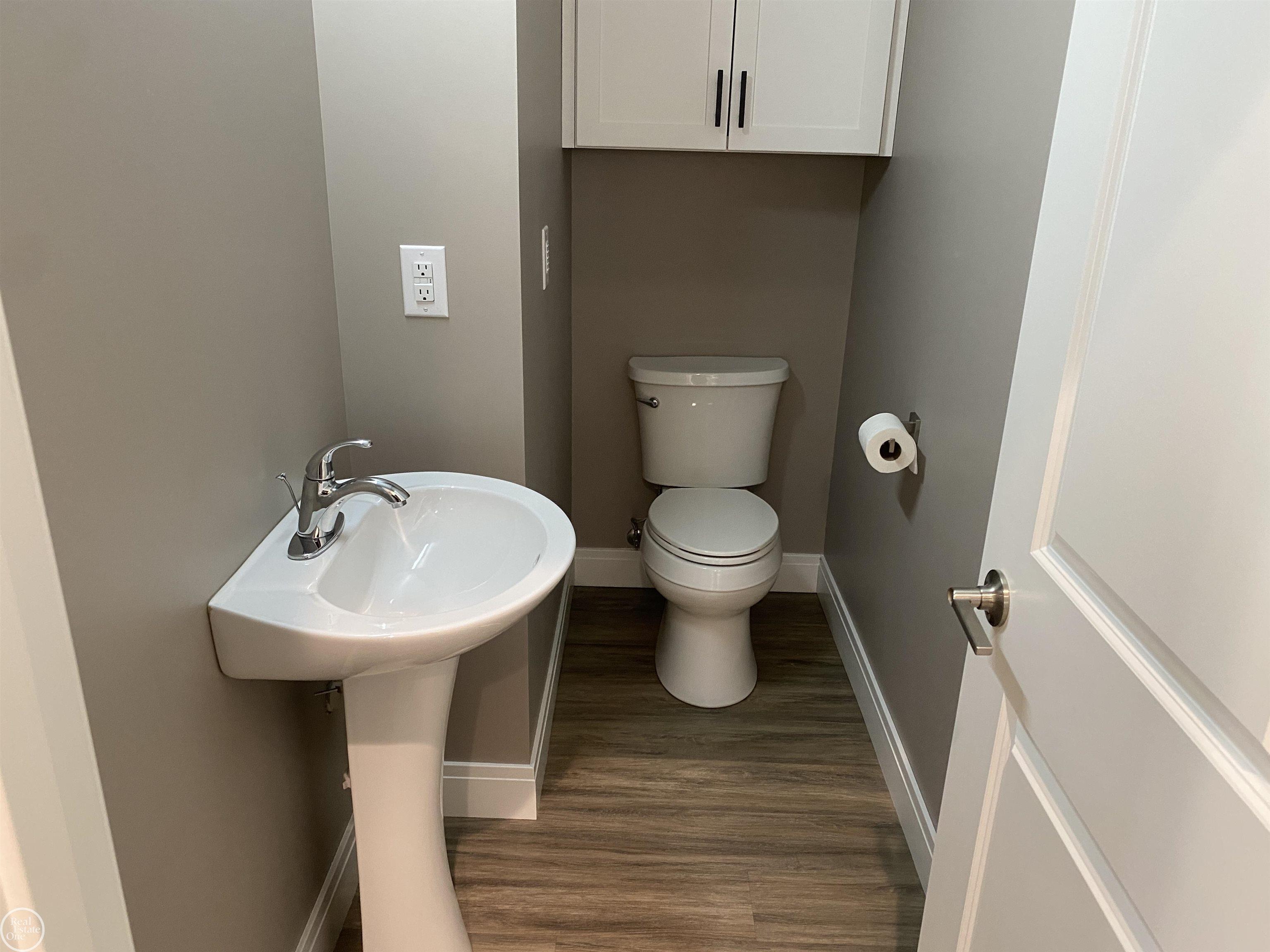 4271 Pine Grove Avenue Property Photo 22