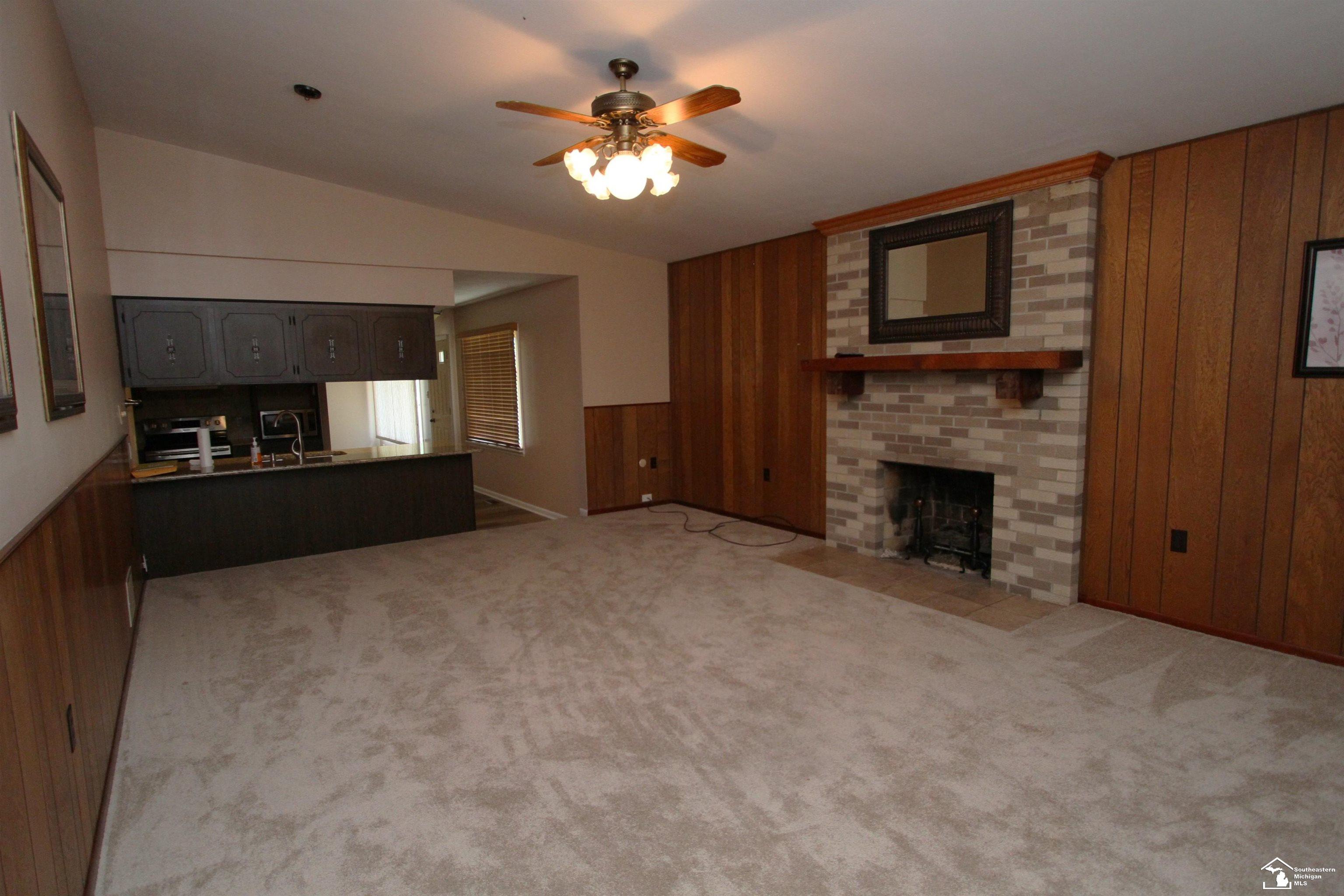 2911 5th Street Property Photo 6