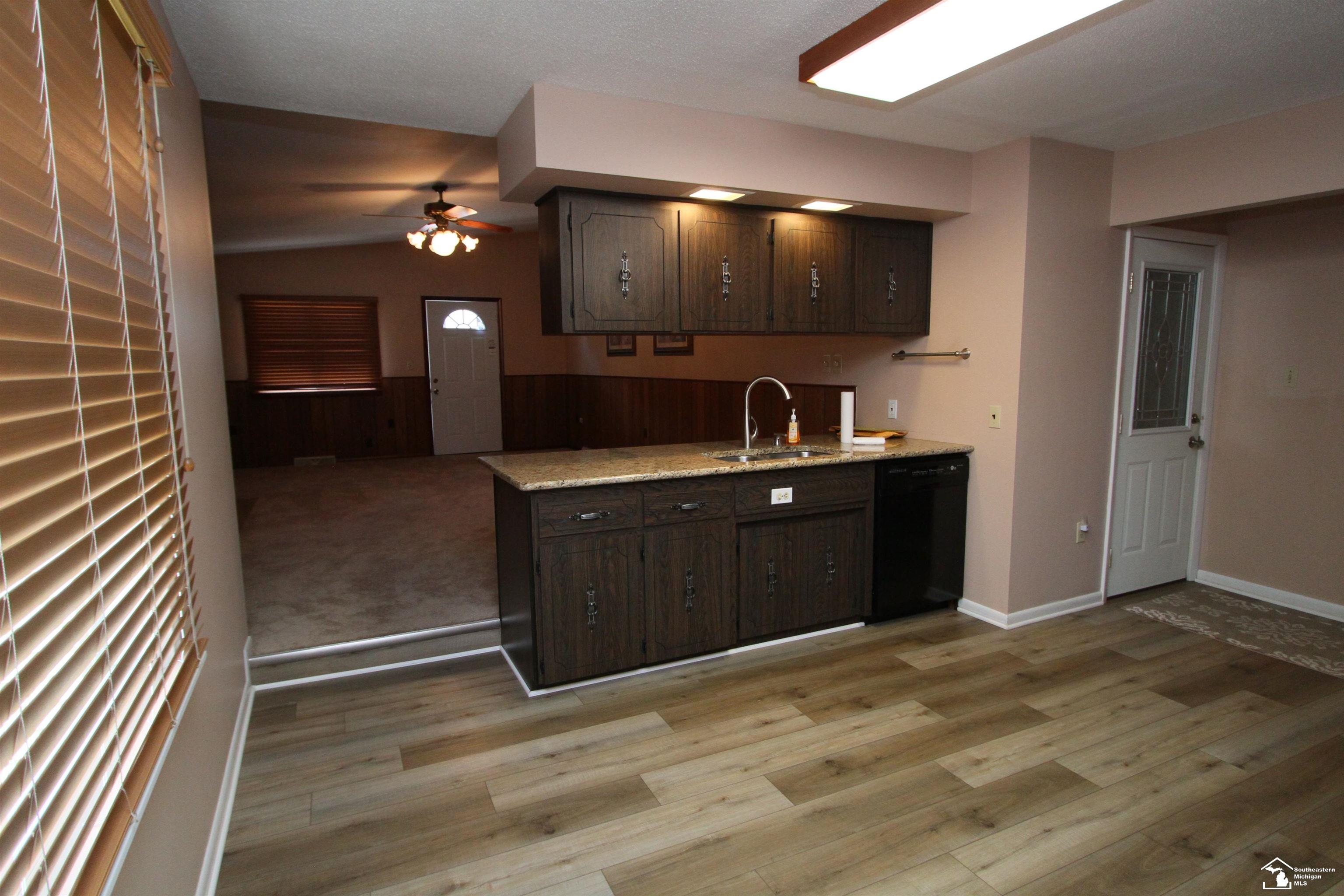 2911 5th Street Property Photo 8