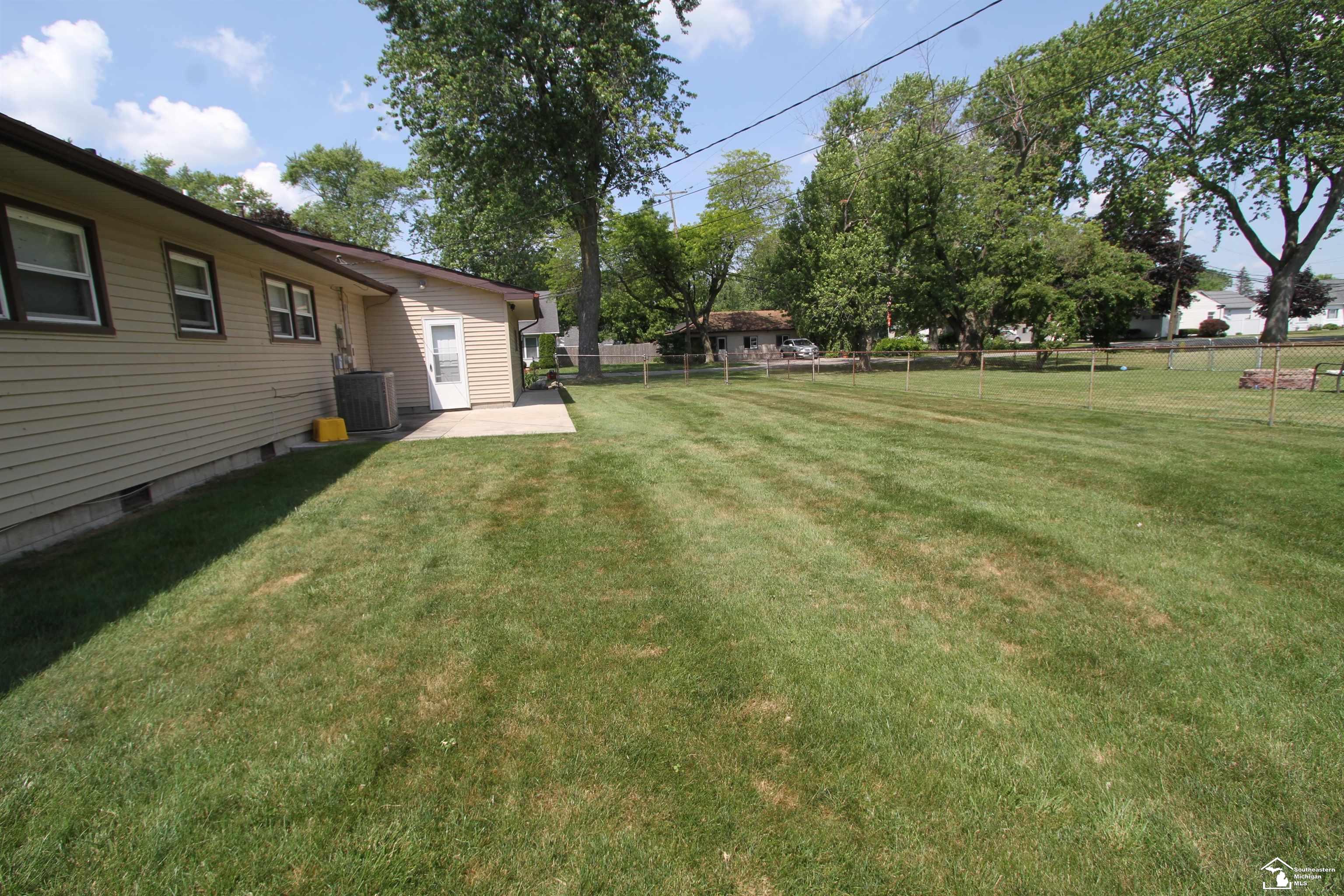 2911 5th Street Property Photo 24