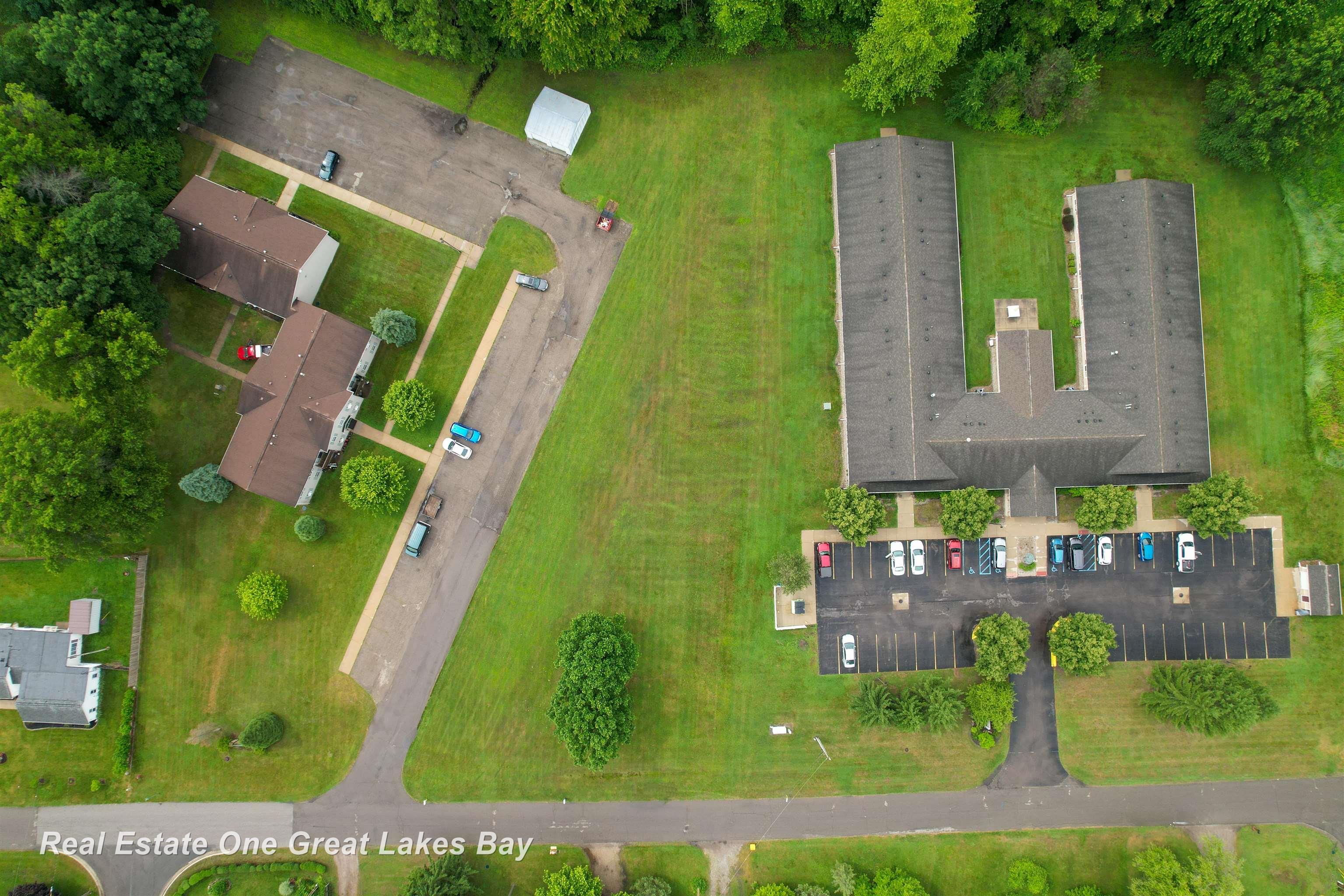 600 Bentley Street Property Photo 2