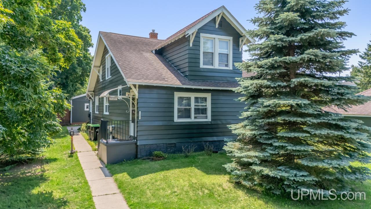 1305 W B Street Property Photo 1