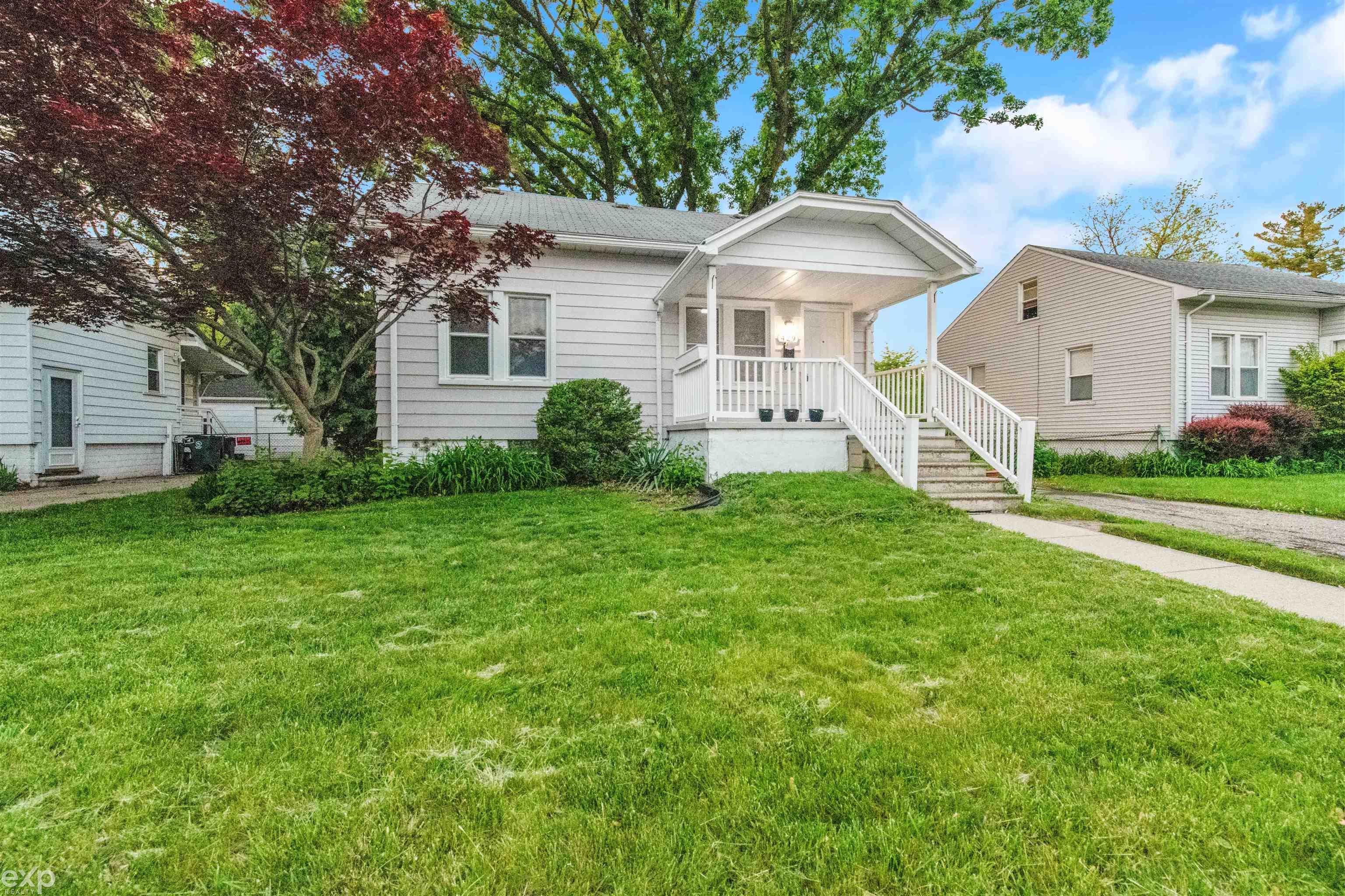 429 Linden Avenue Property Photo 1