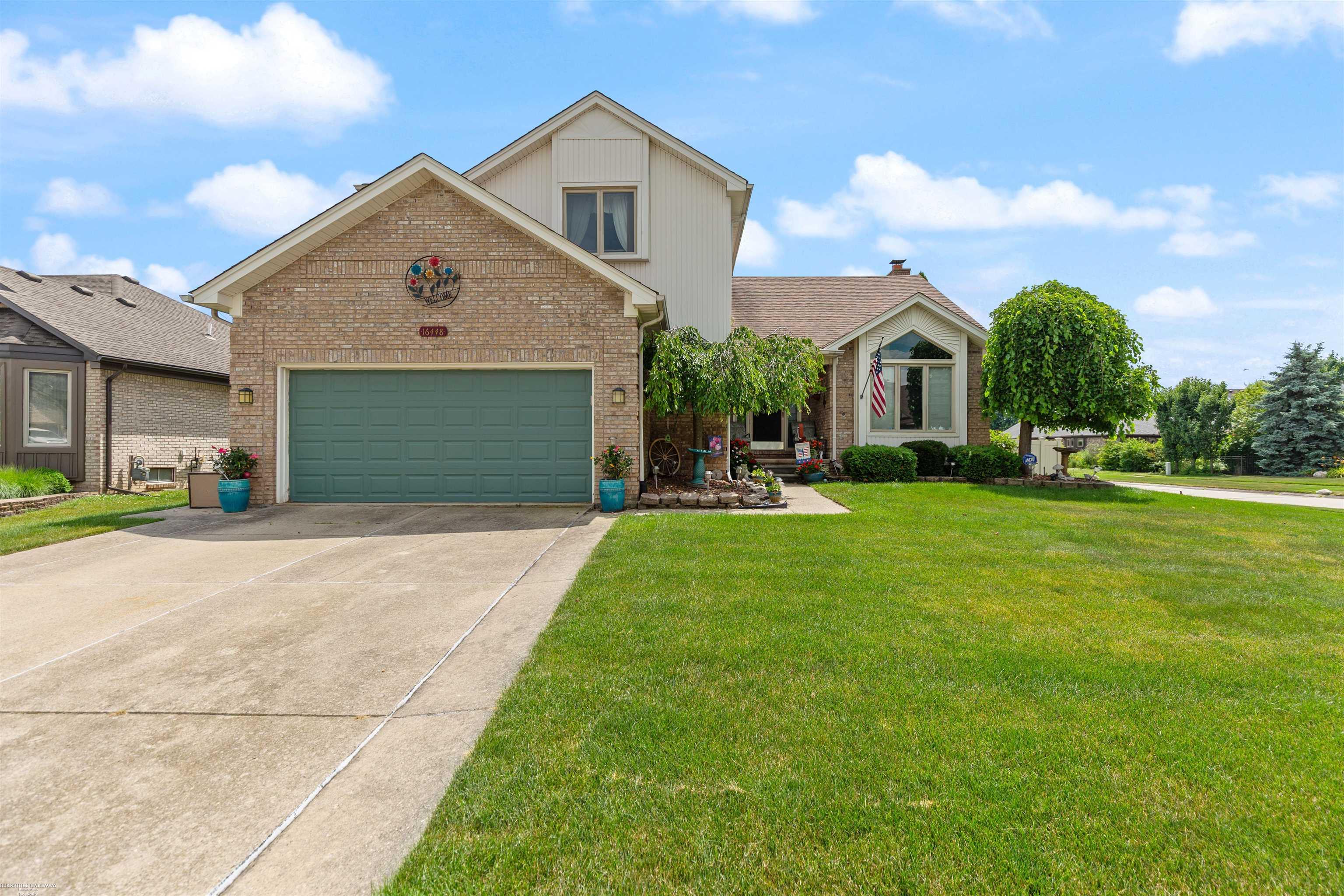 16448 Trailway Drive Property Photo 1
