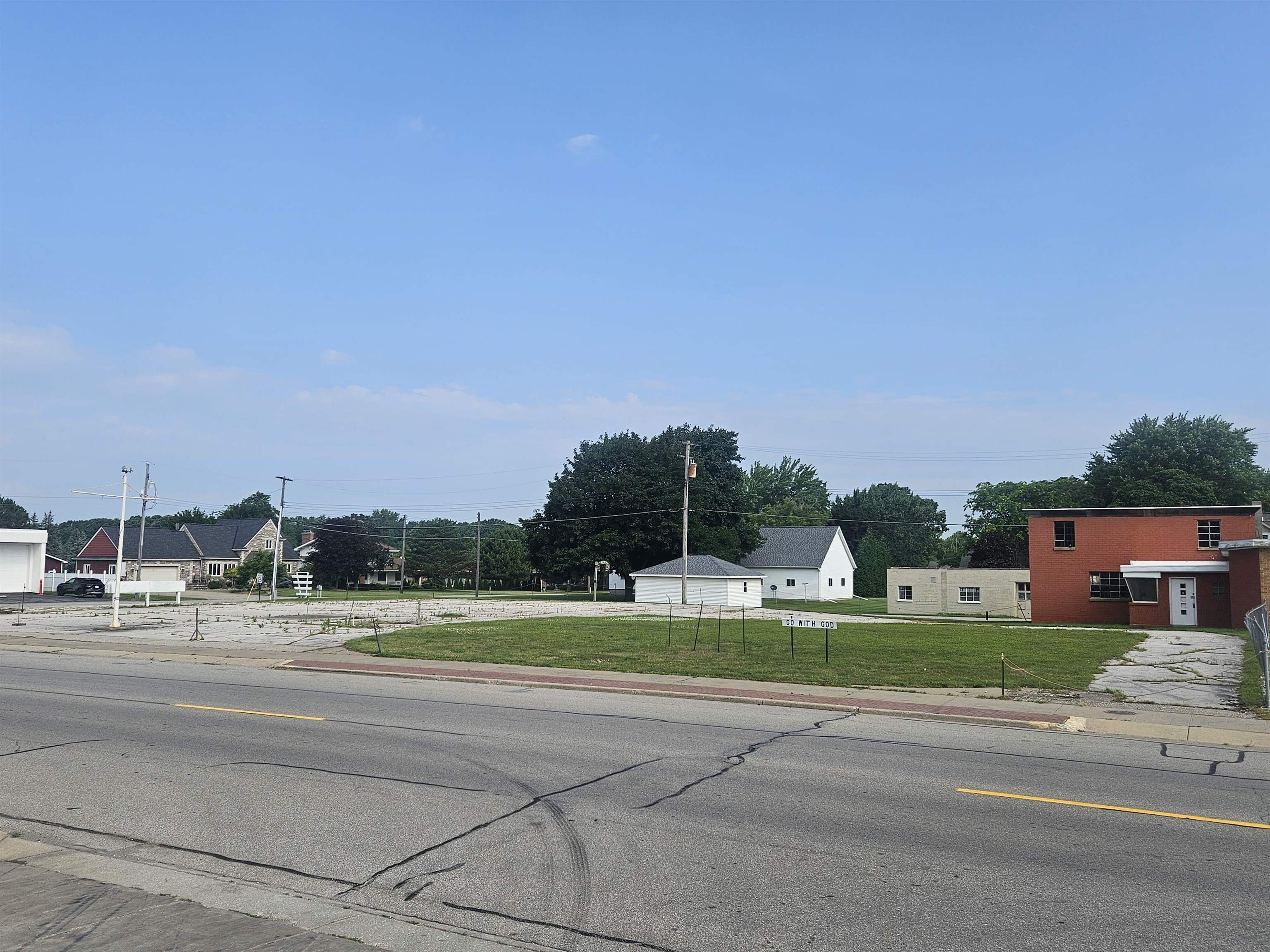 9978 Saginaw Street Property Photo 1