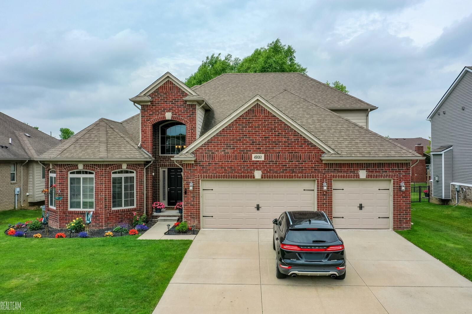 49061 Mustang Drive Property Photo 1