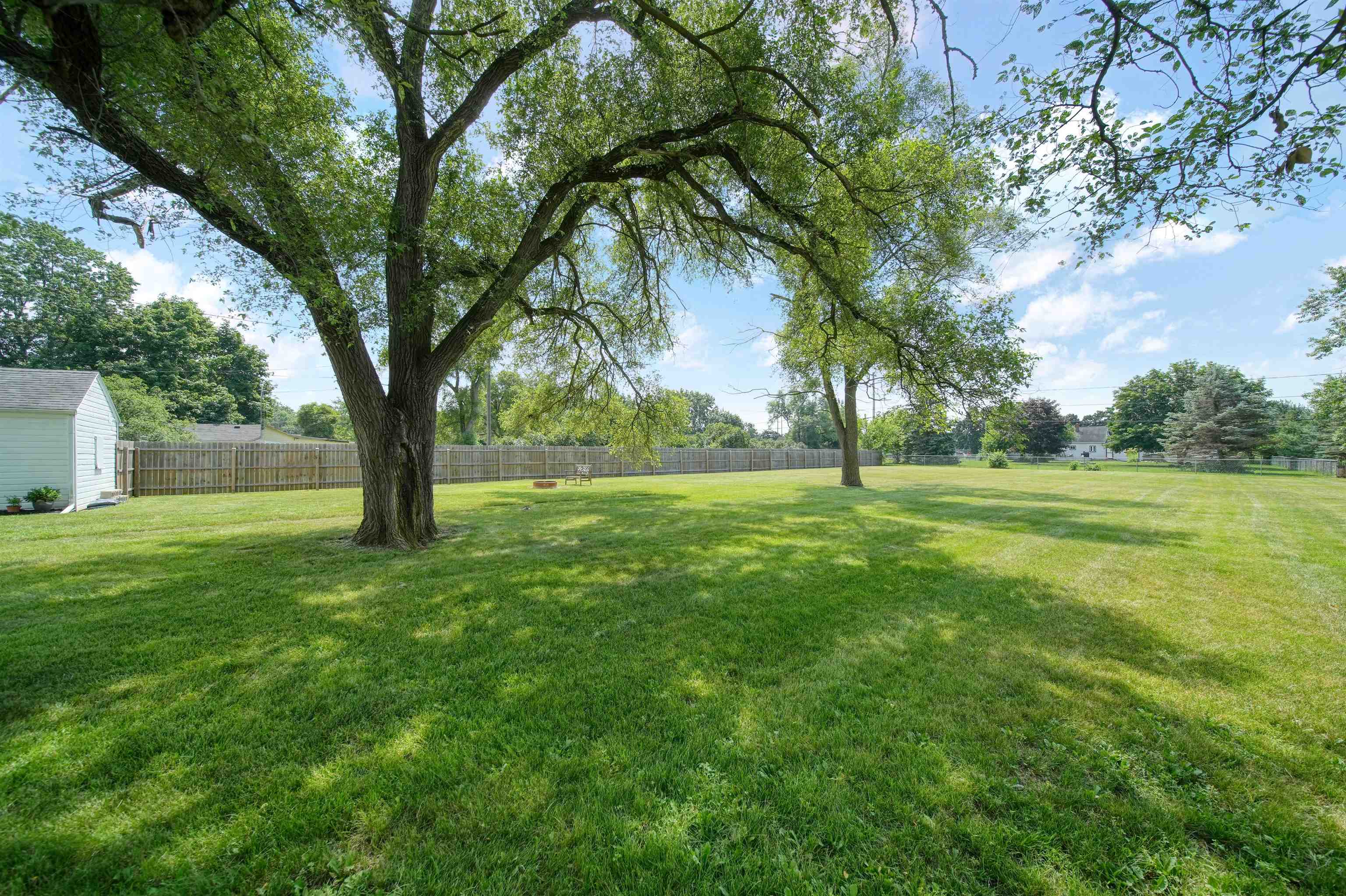 1006 Murray Drive Property Photo 4
