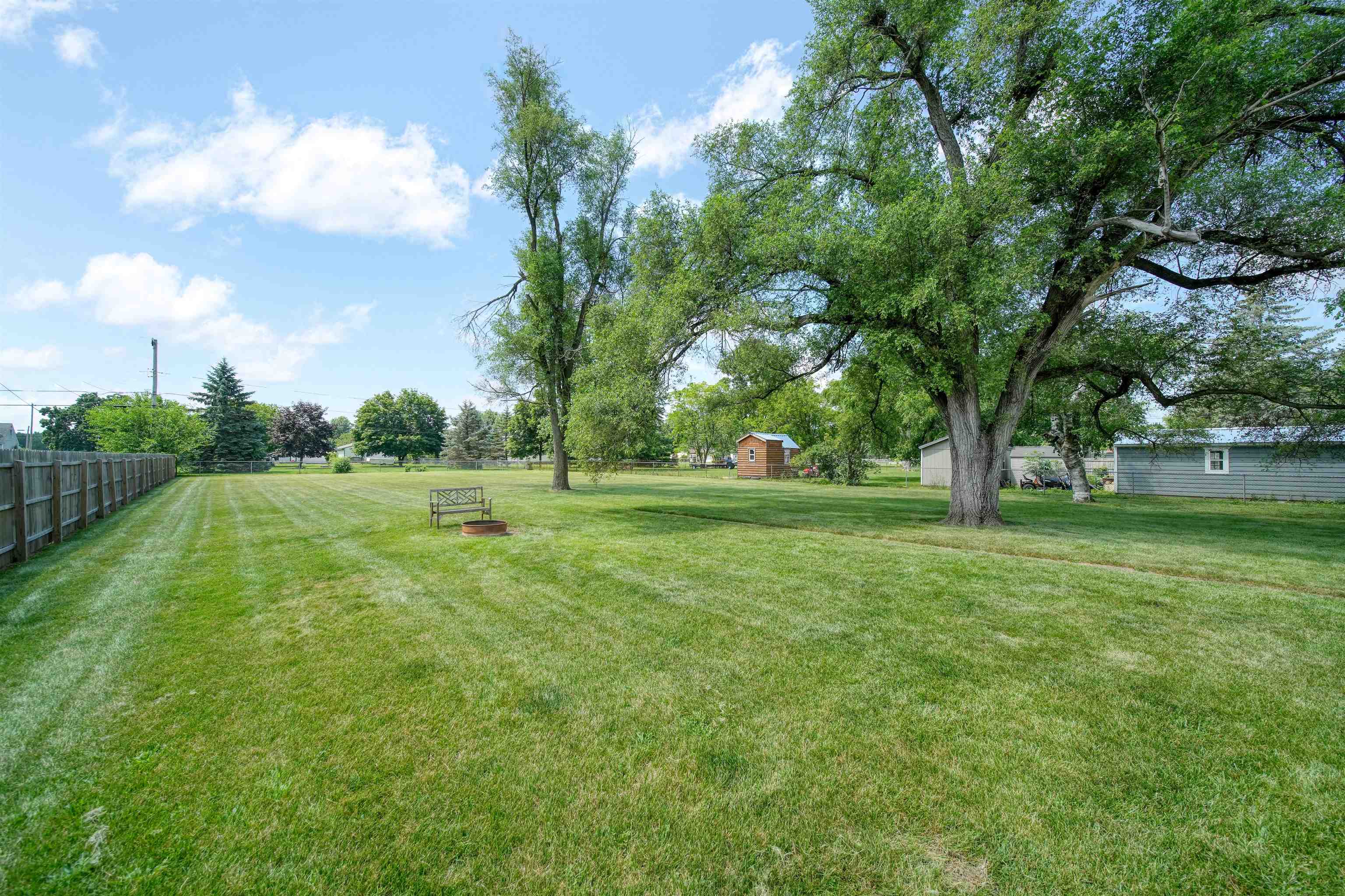1006 Murray Drive Property Photo 5