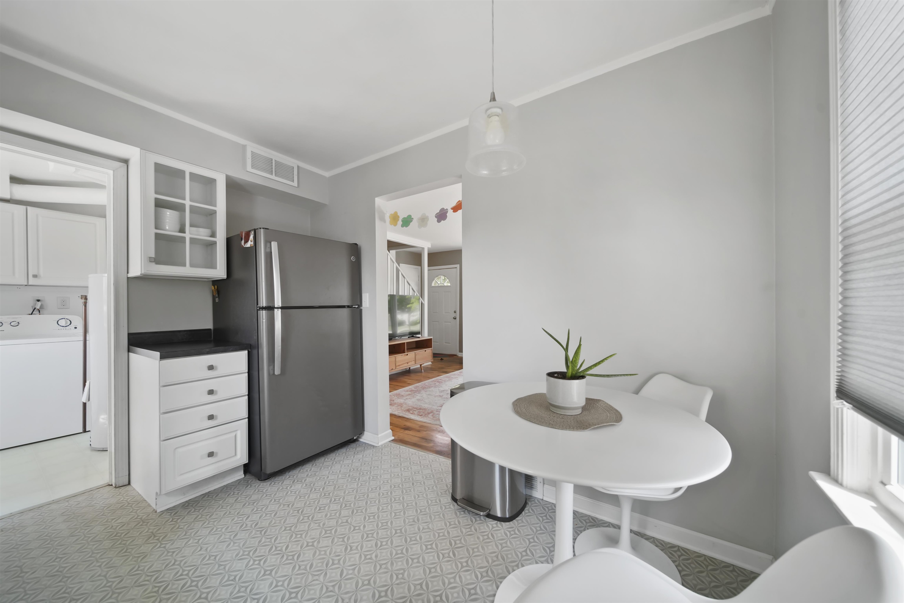 1006 Murray Drive Property Photo 14