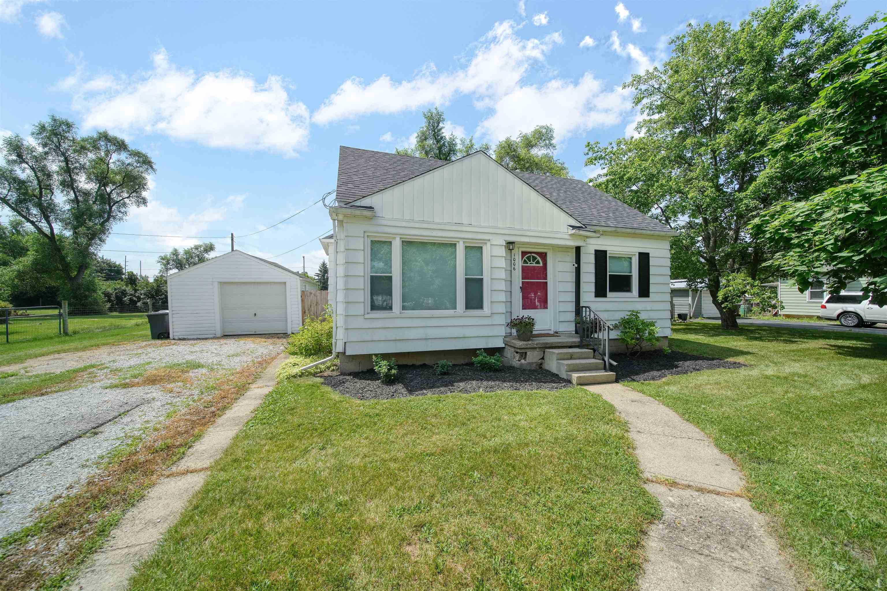 1006 Murray Drive Property Photo 26