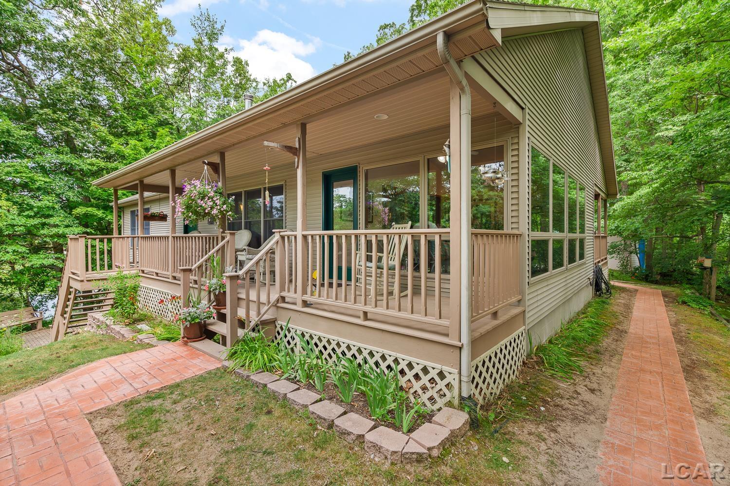 9949 Indian Trail