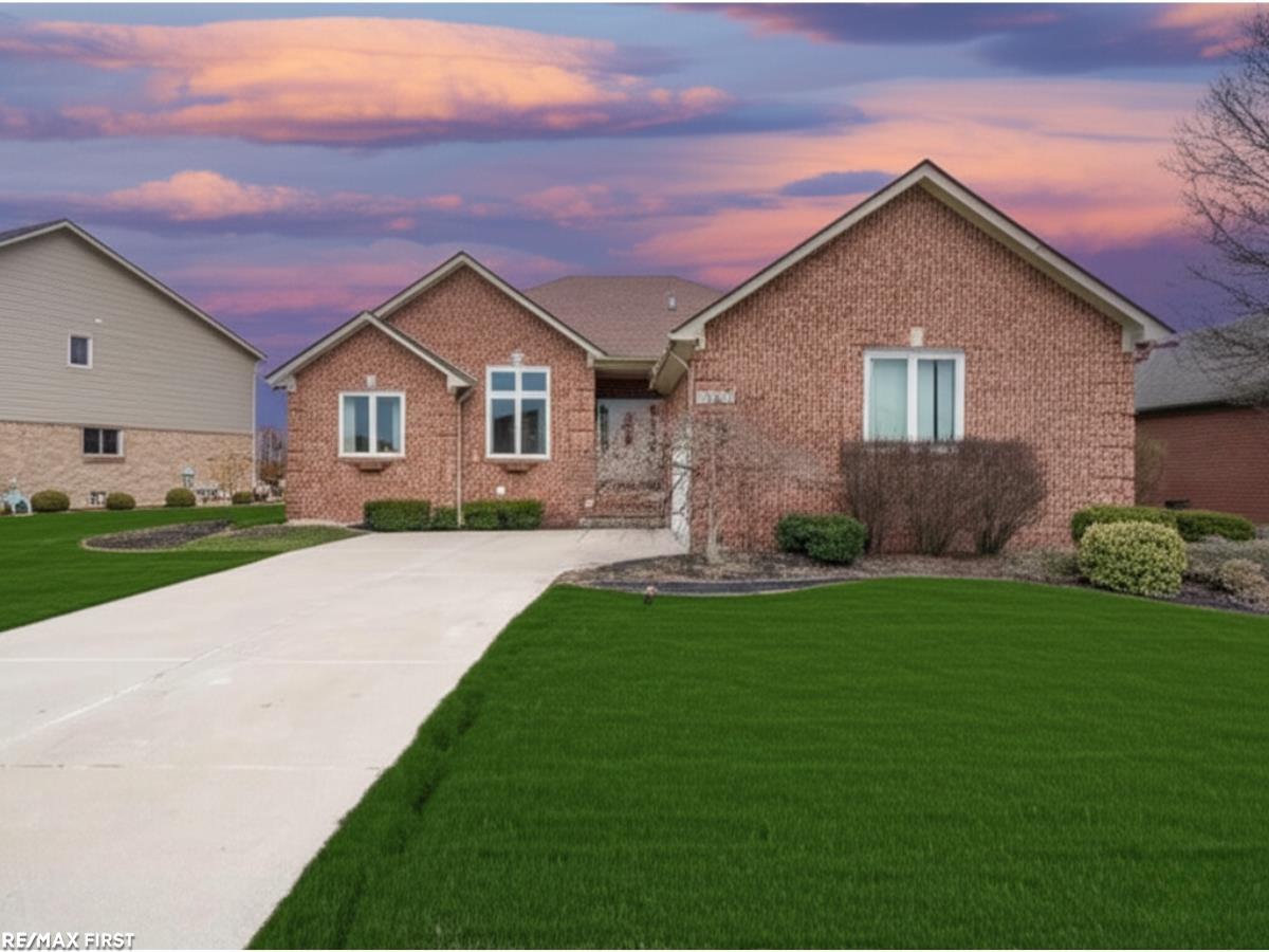 21152 Glenview Court Property Photo 1