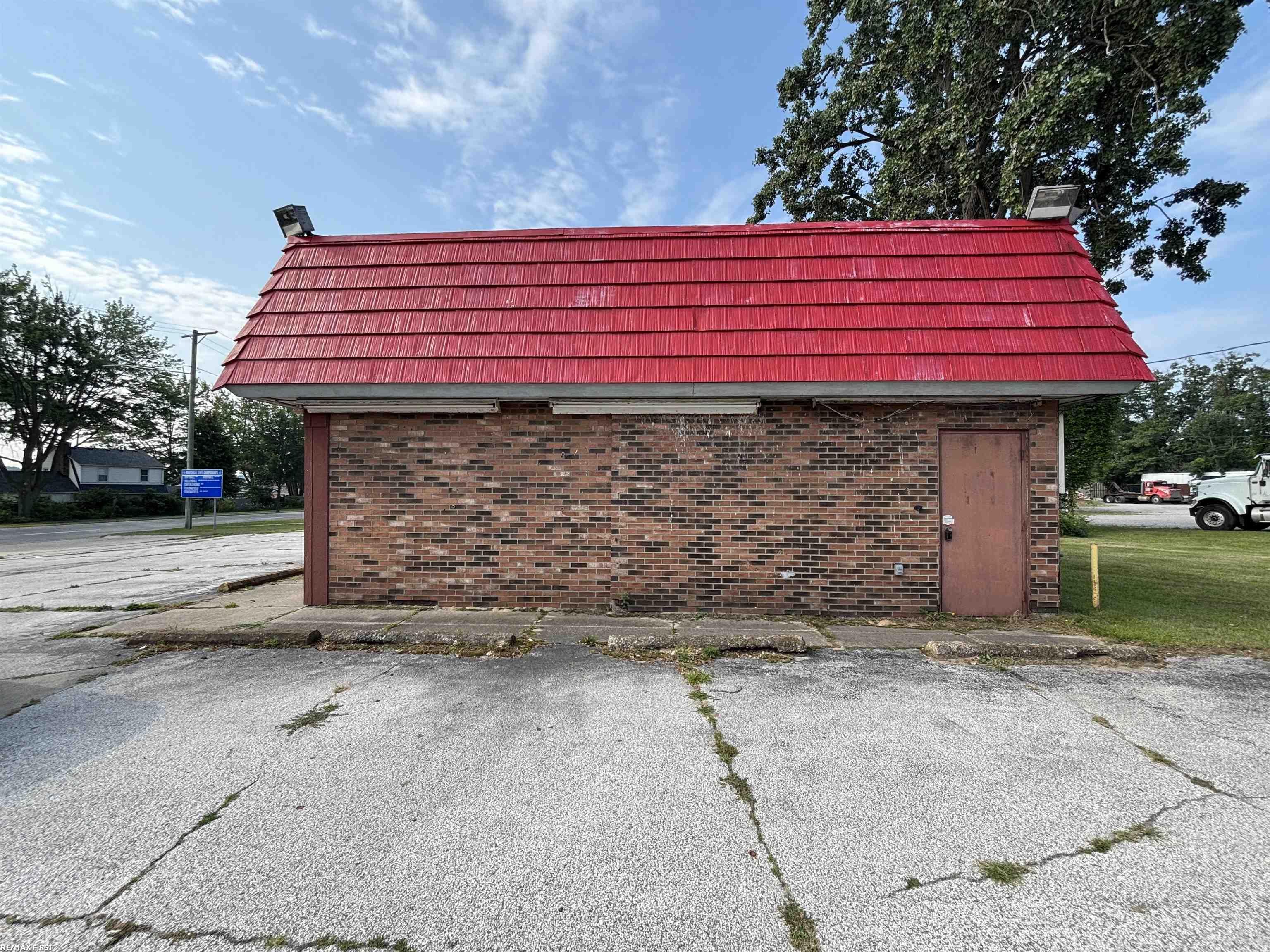 10 Gratiot Boulevard Property Photo 3