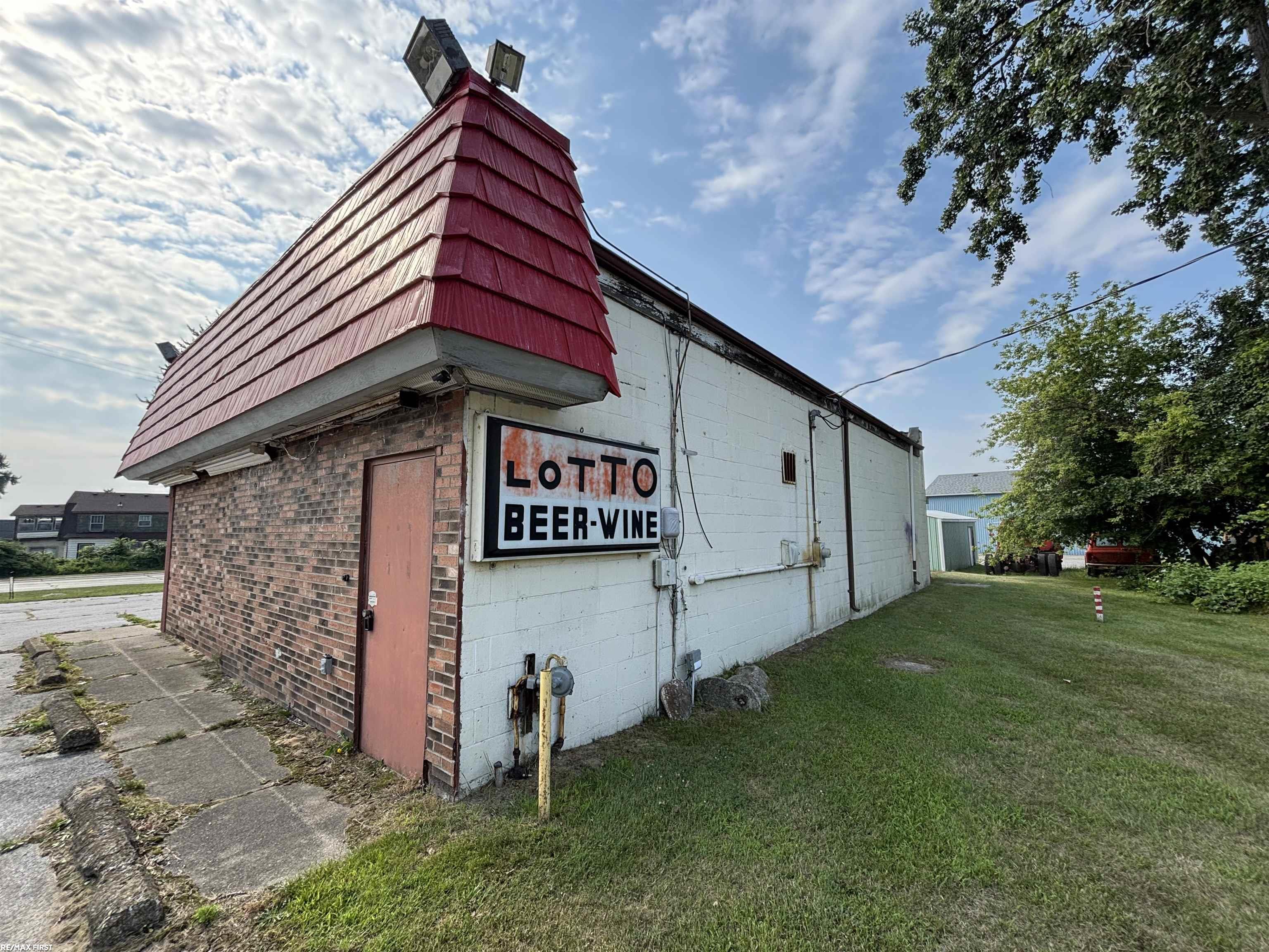 10 Gratiot Boulevard Property Photo 4