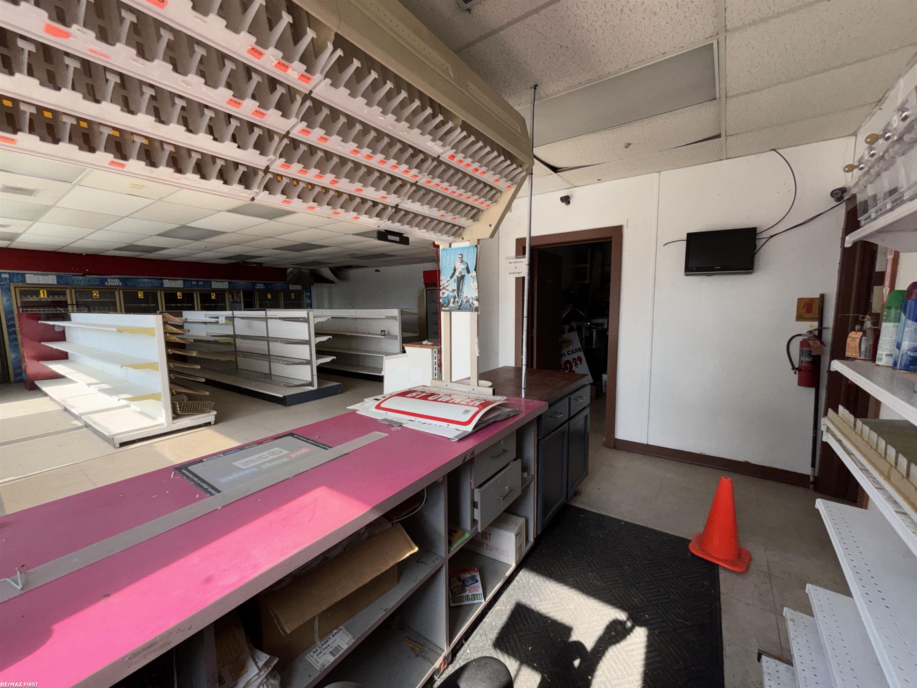 10 Gratiot Boulevard Property Photo 14