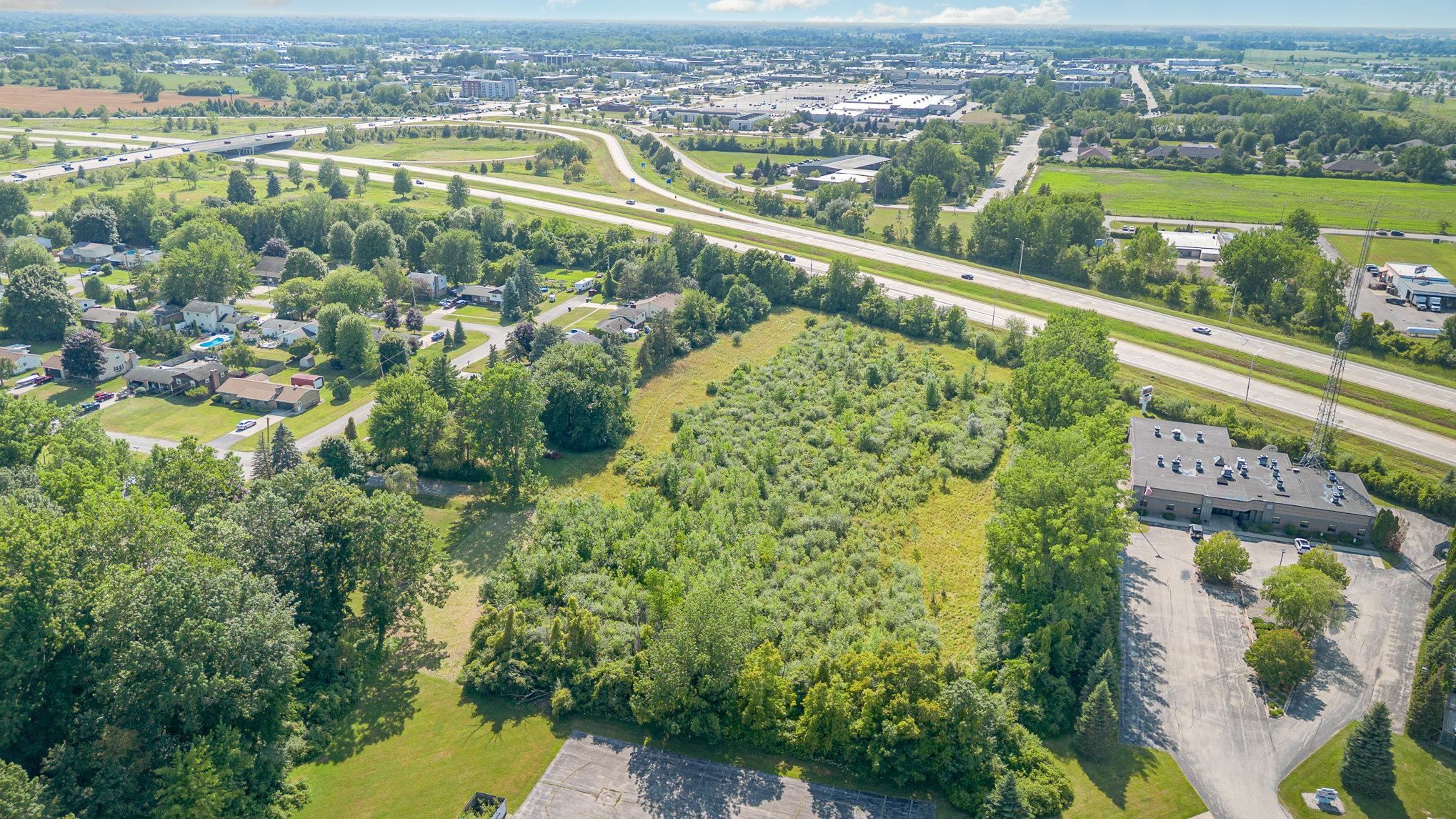 Kenora Drive Property Photo 14