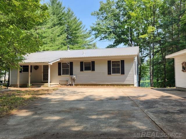 6765 Birch Ne Drive Property Photo 9