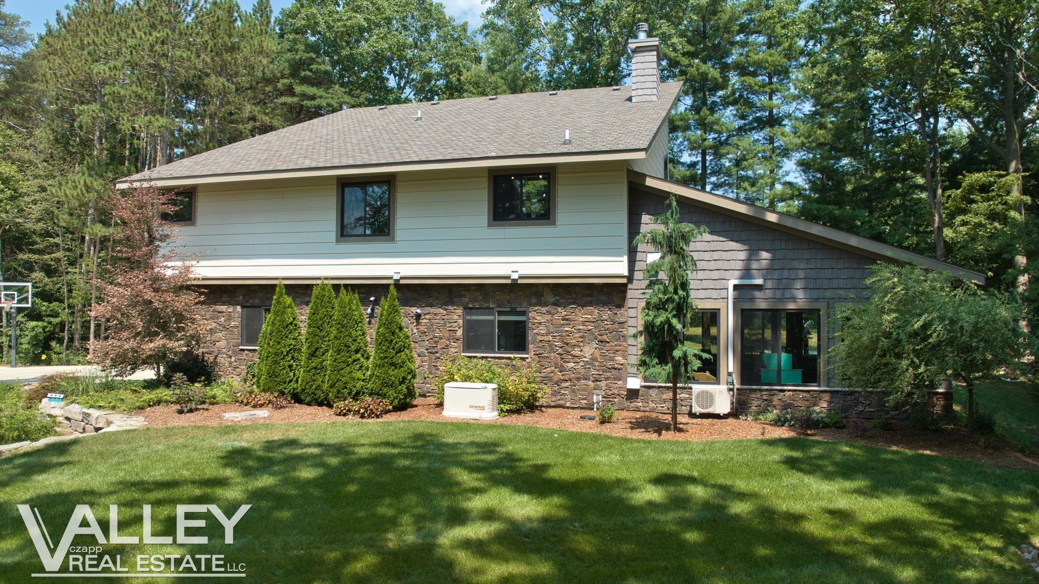 7474 Kochville Road Property Photo 4