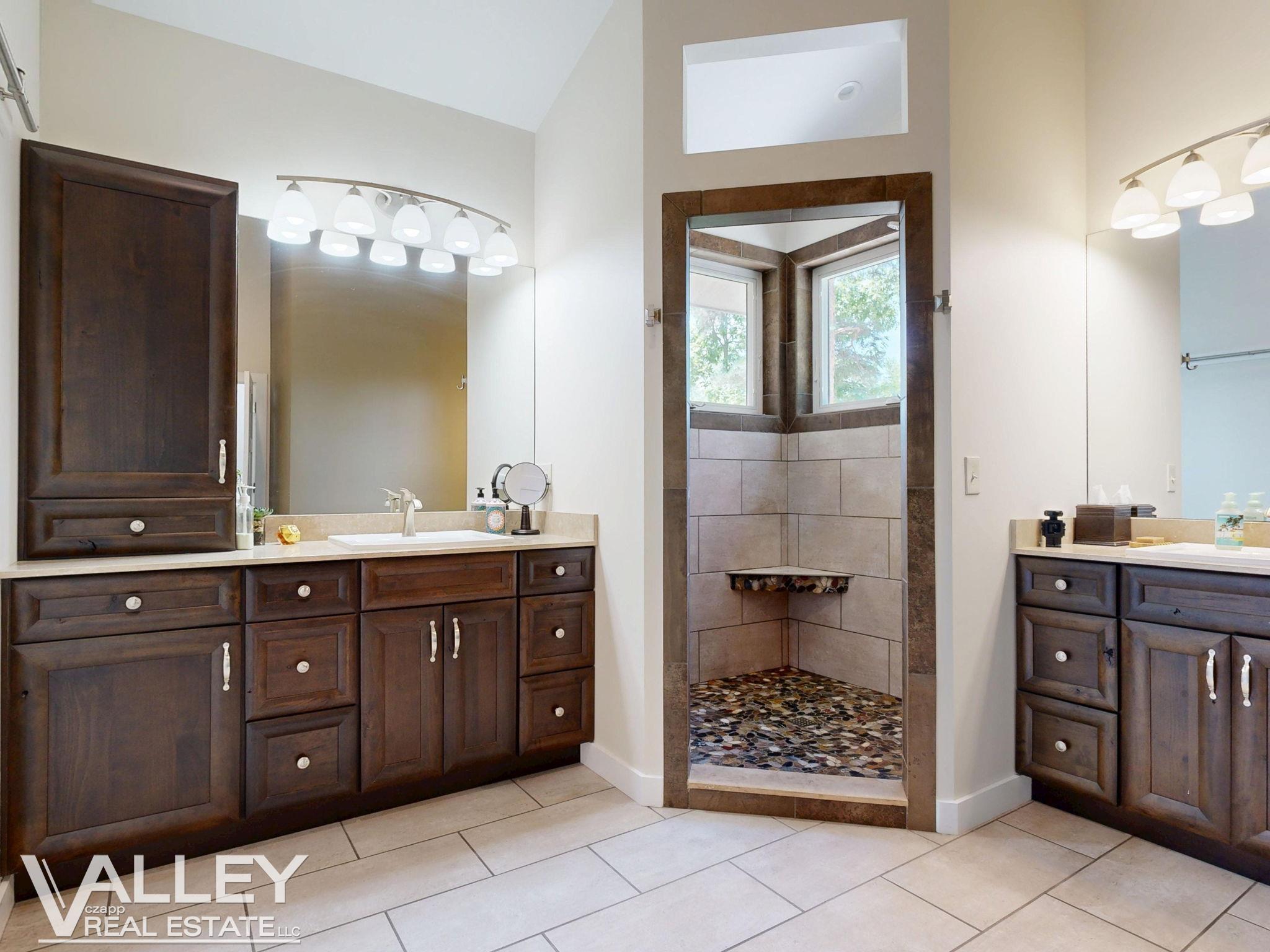 7474 Kochville Road Property Photo 17