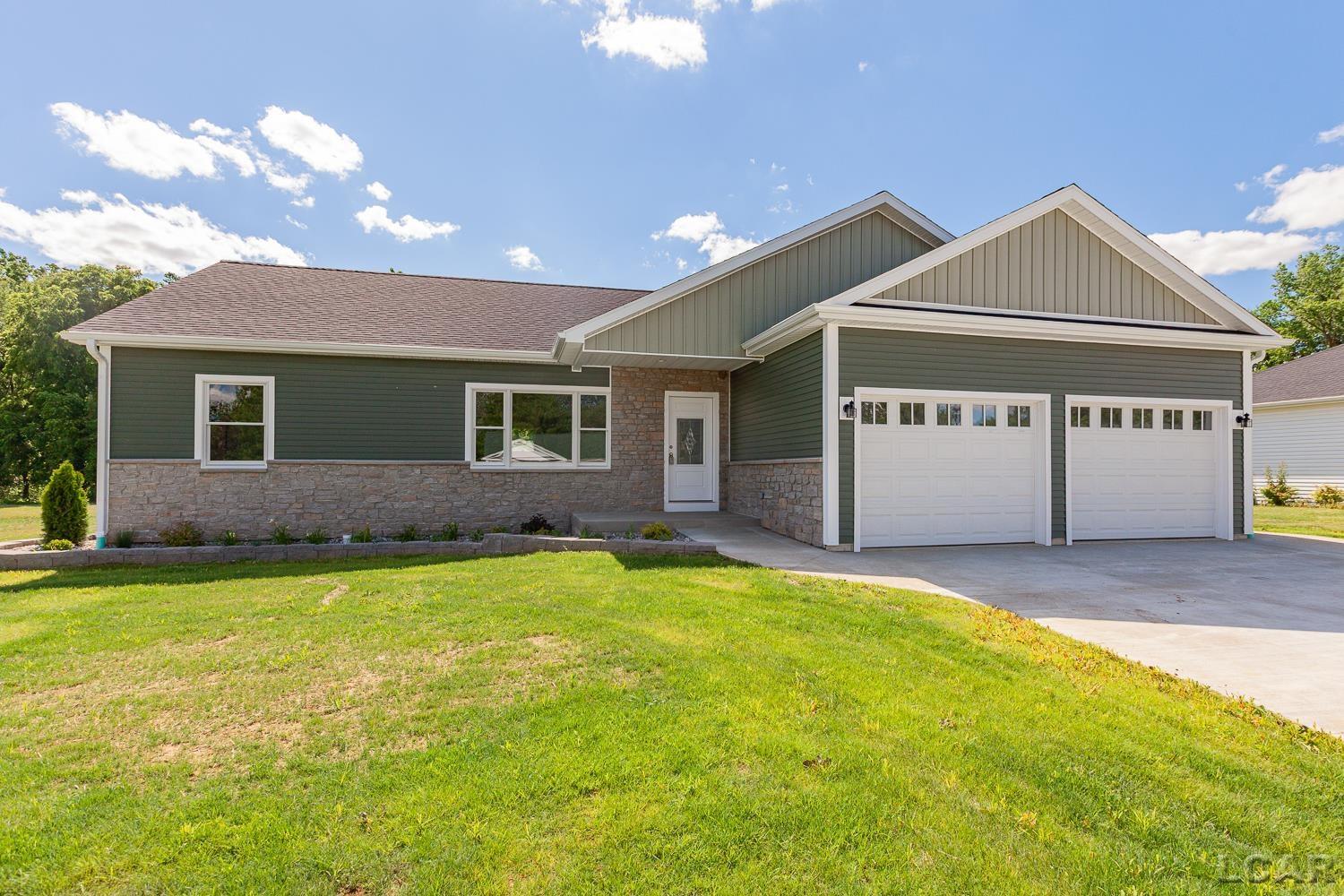 4173 Evergreen Road Property Photo 1