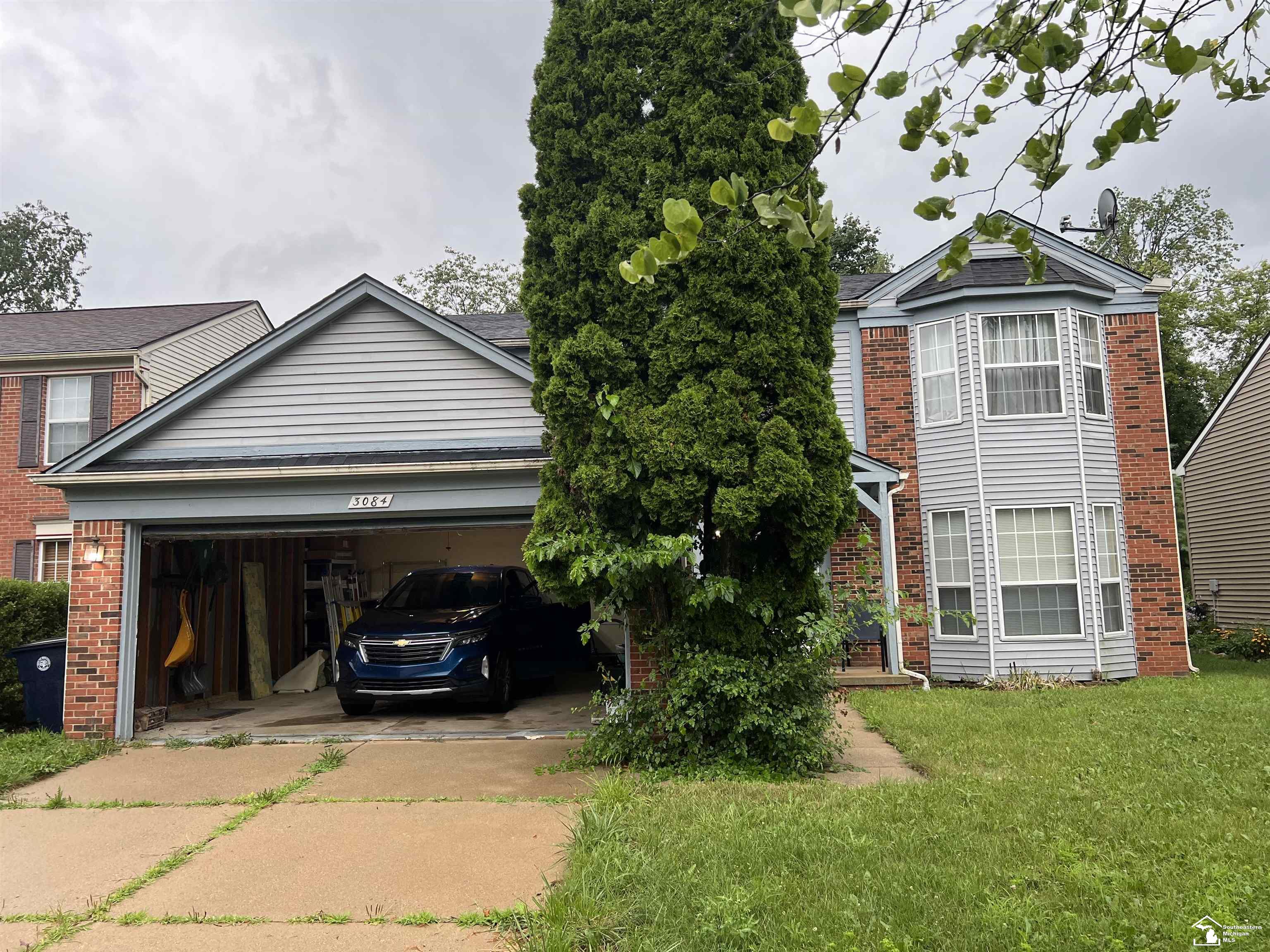 3084 Turnberry Lane Property Photo 1