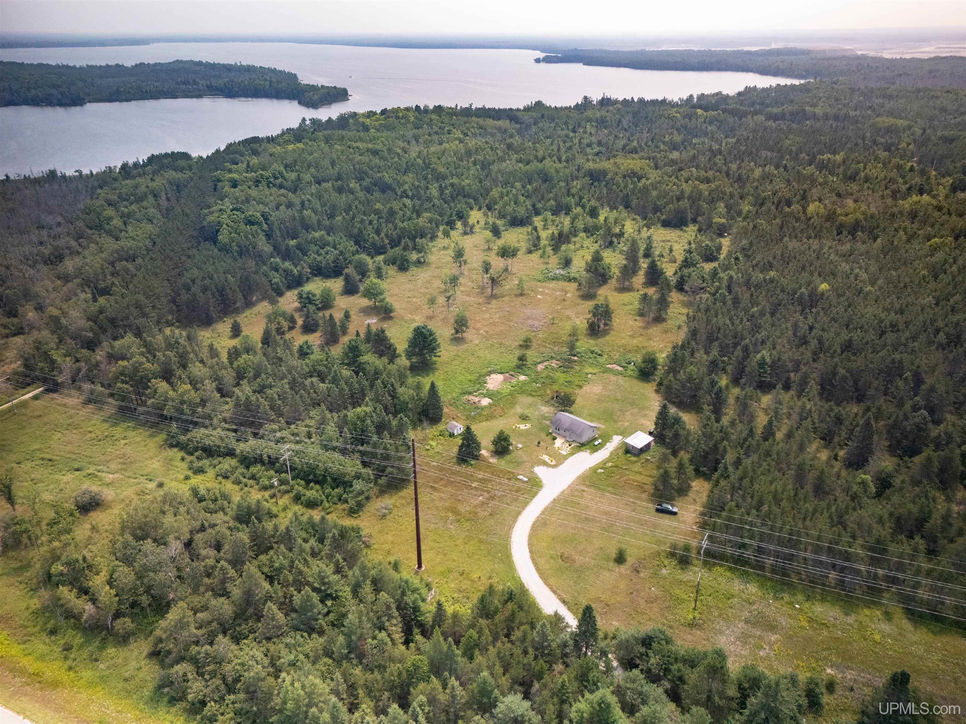 W 19065 Us 2 Highway Property Photo 1