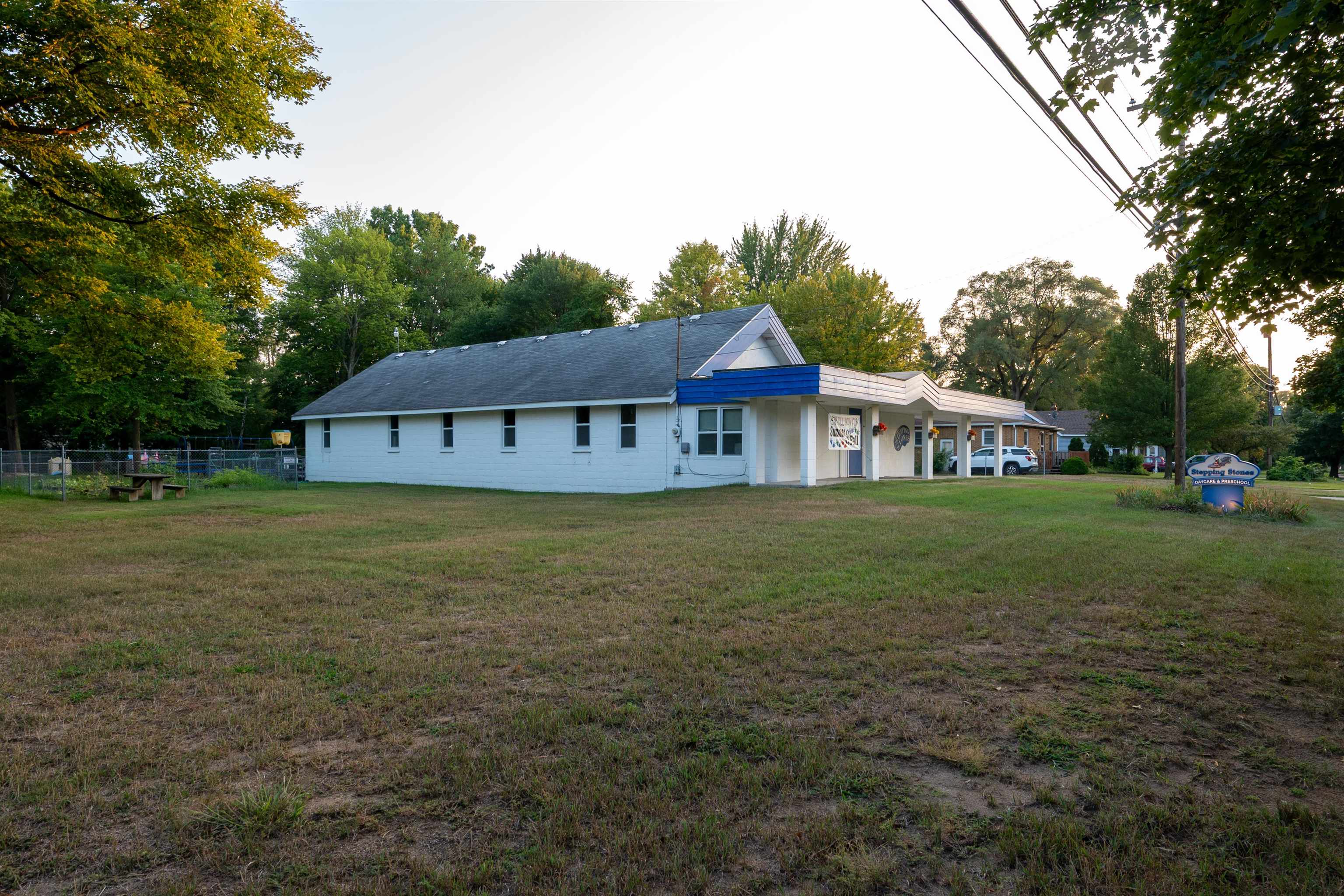 2904 E Ashman Street Property Photo 1