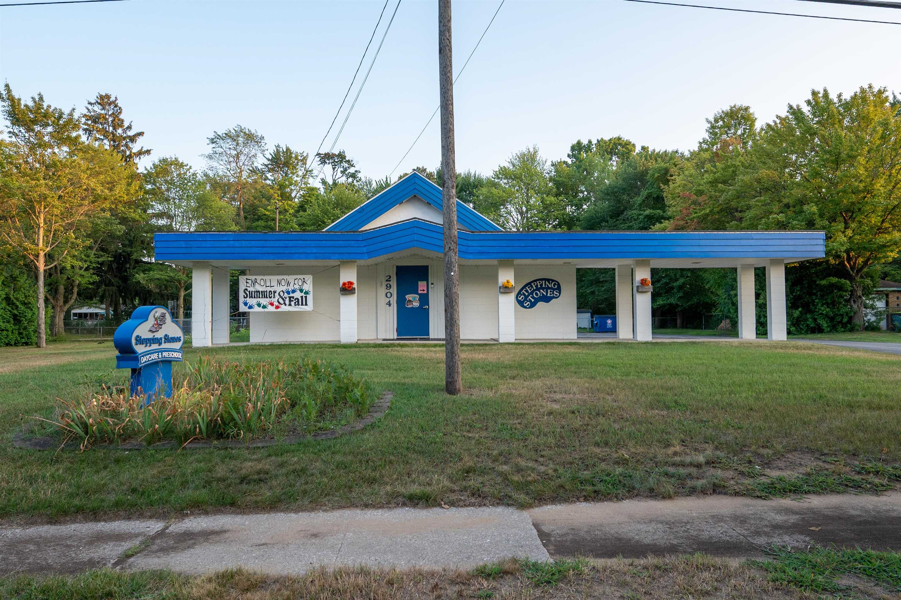 2904 E Ashman Street Property Photo 2
