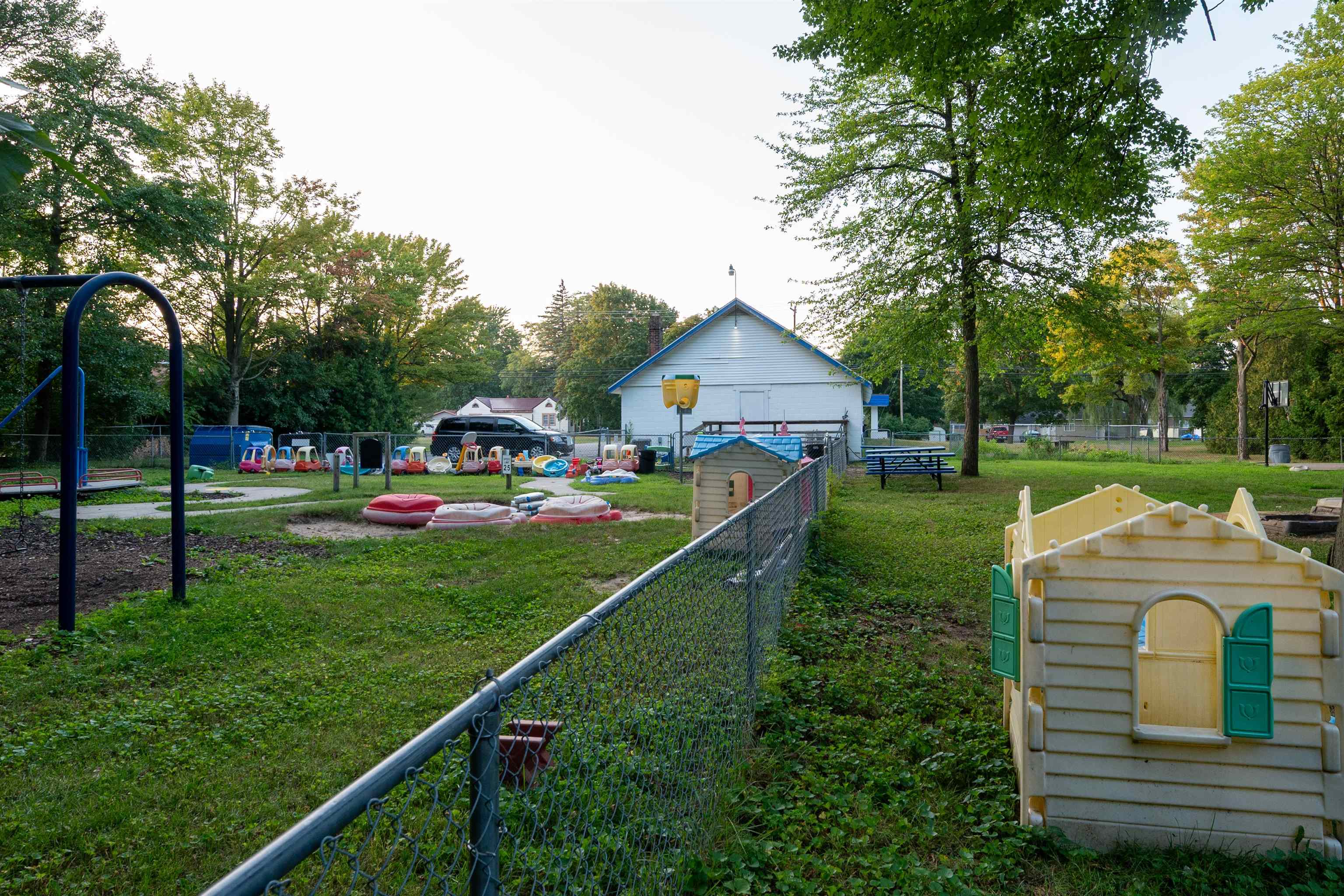 2904 E Ashman Street Property Photo 52