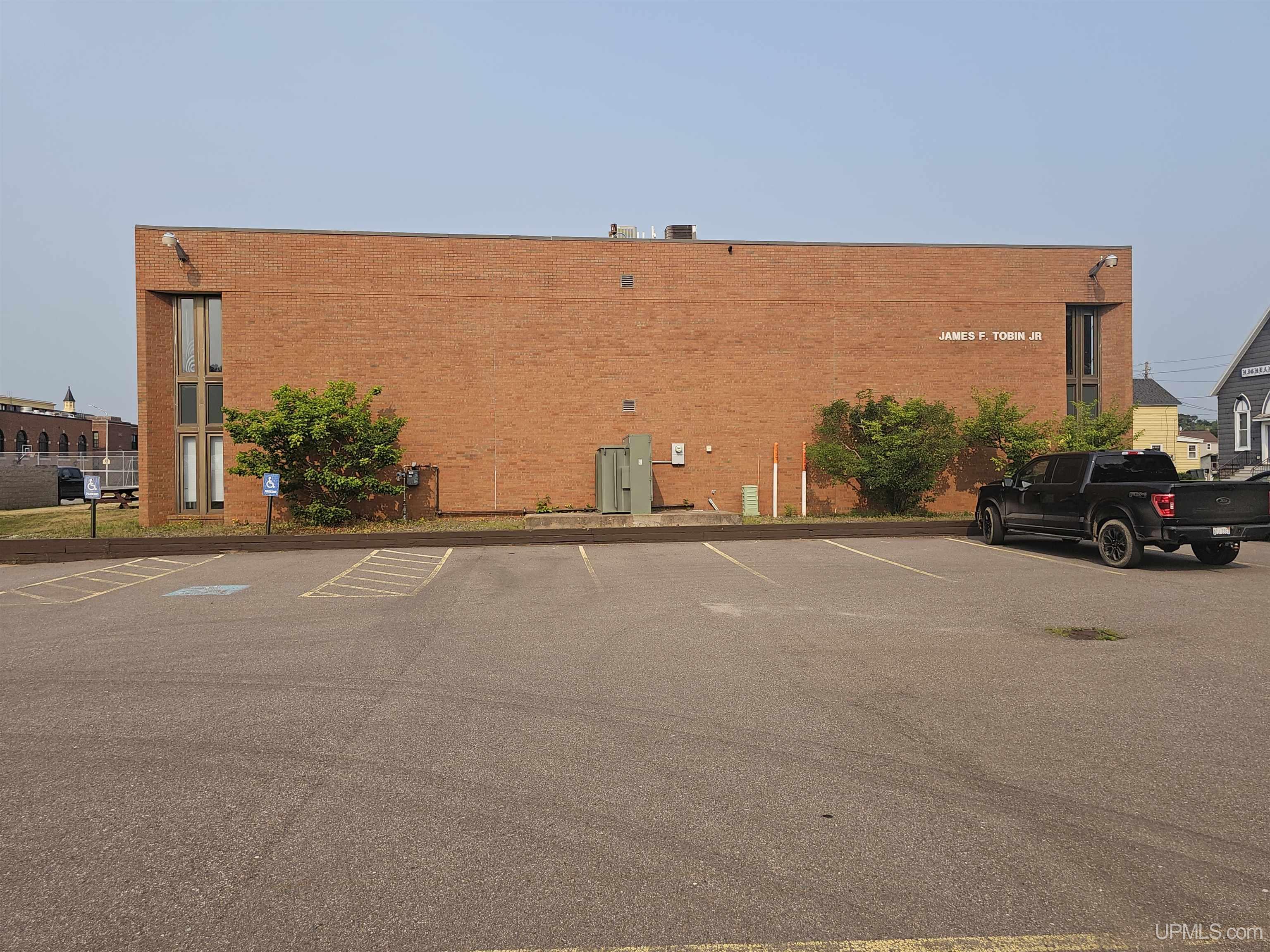 97 S Fourth Street Property Photo 8