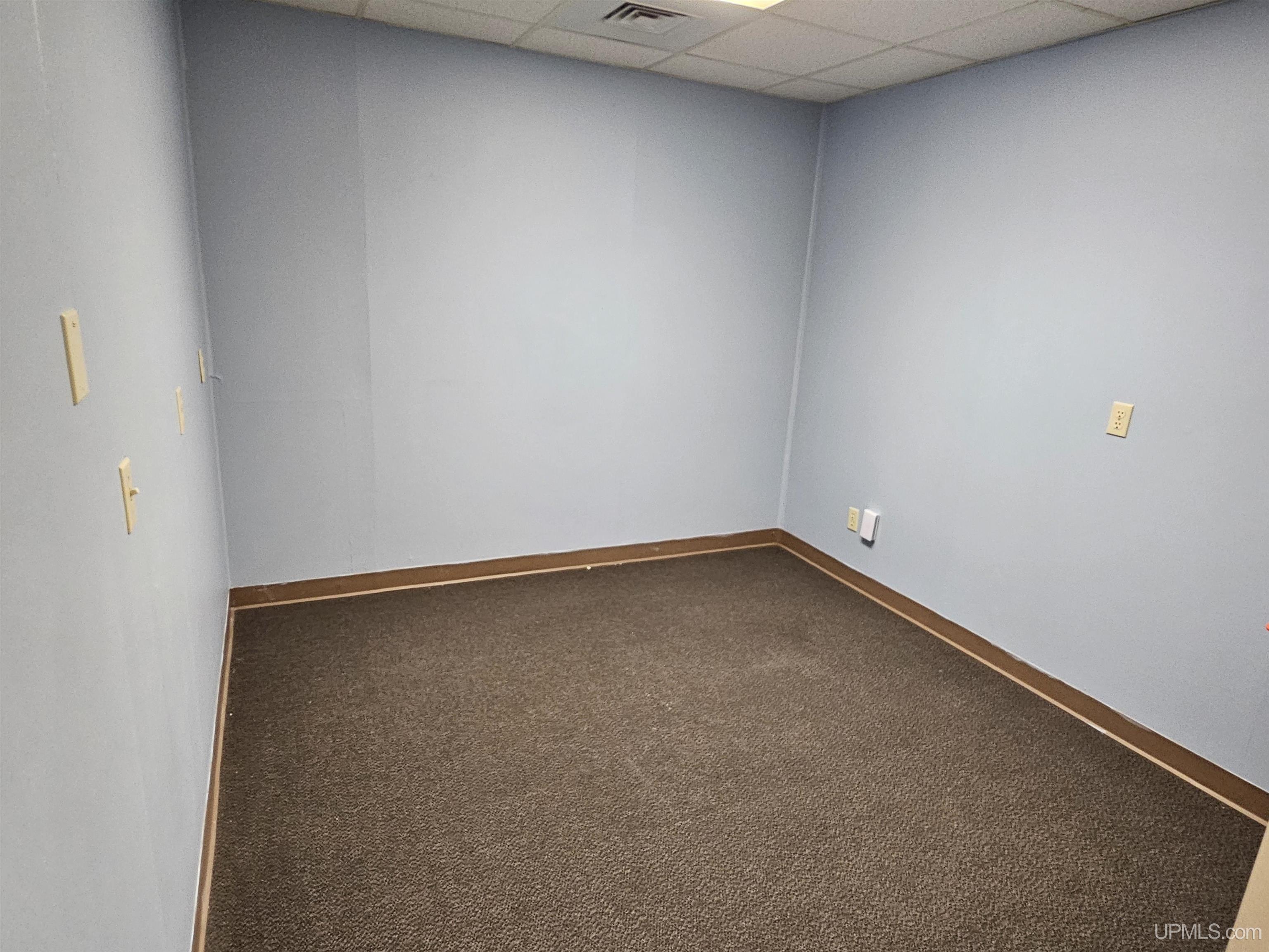 97 S Fourth Street Property Photo 36