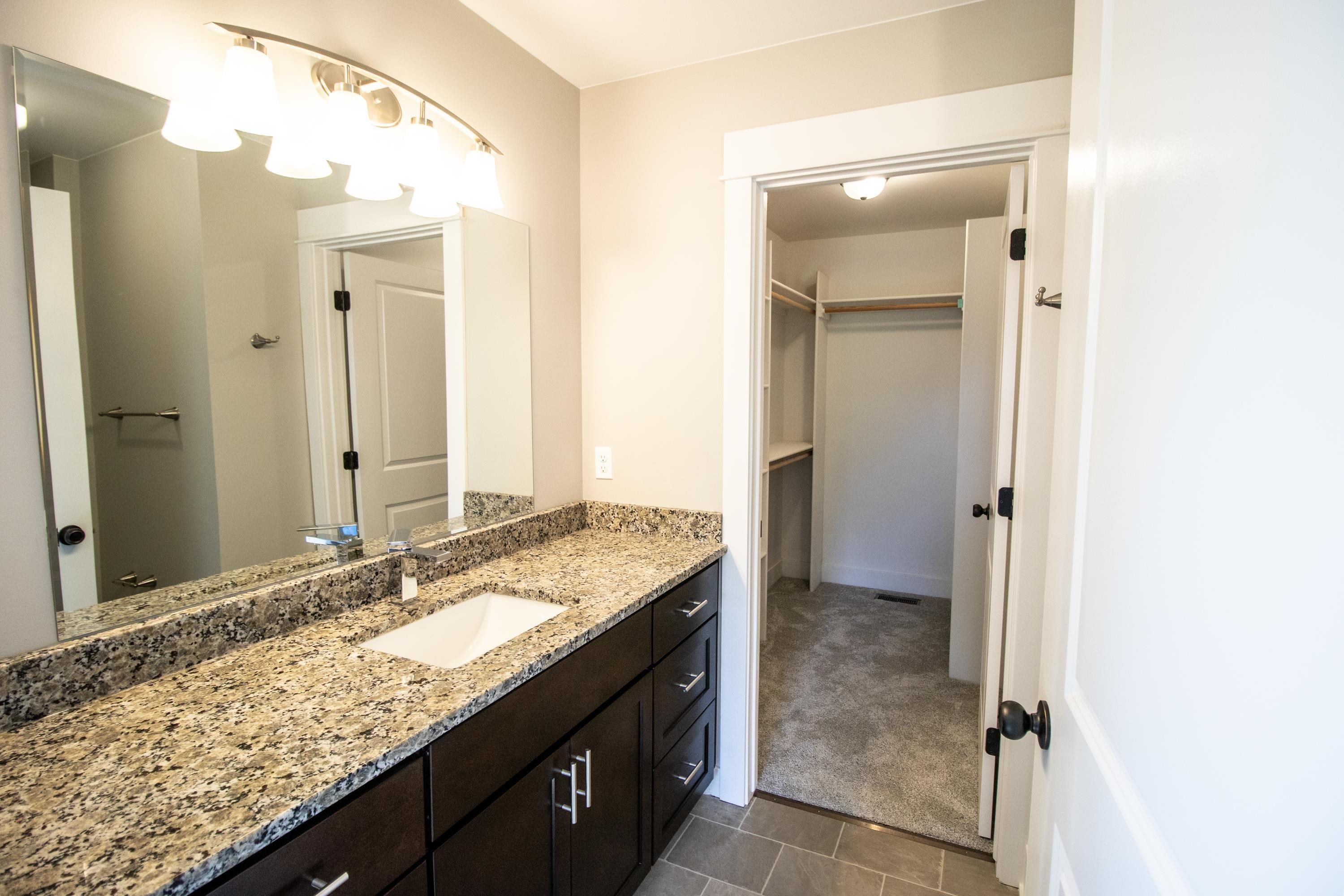 11461 Hidden Oaks Drive Property Photo 15