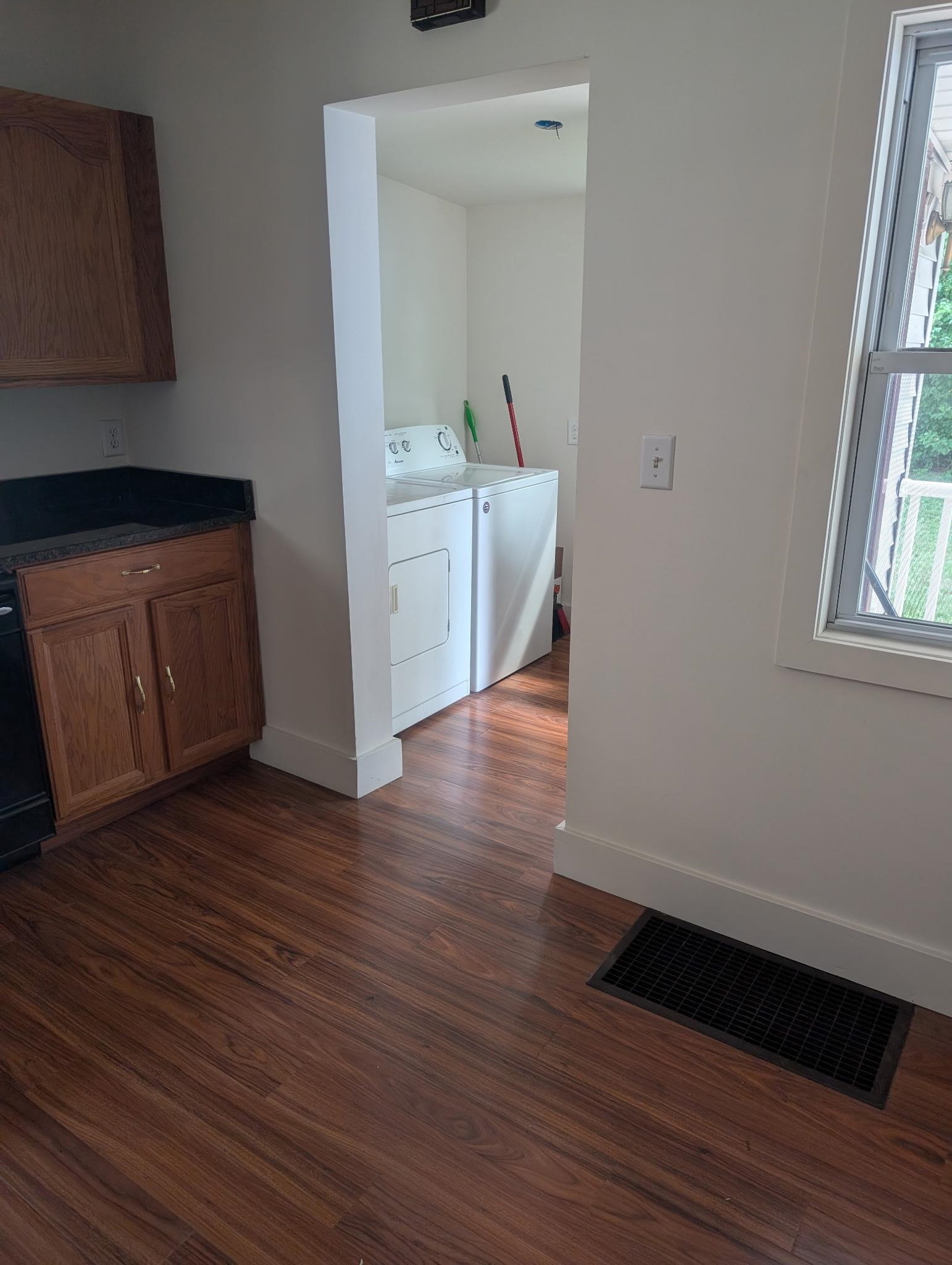 902 Litchfield Street Property Photo 5