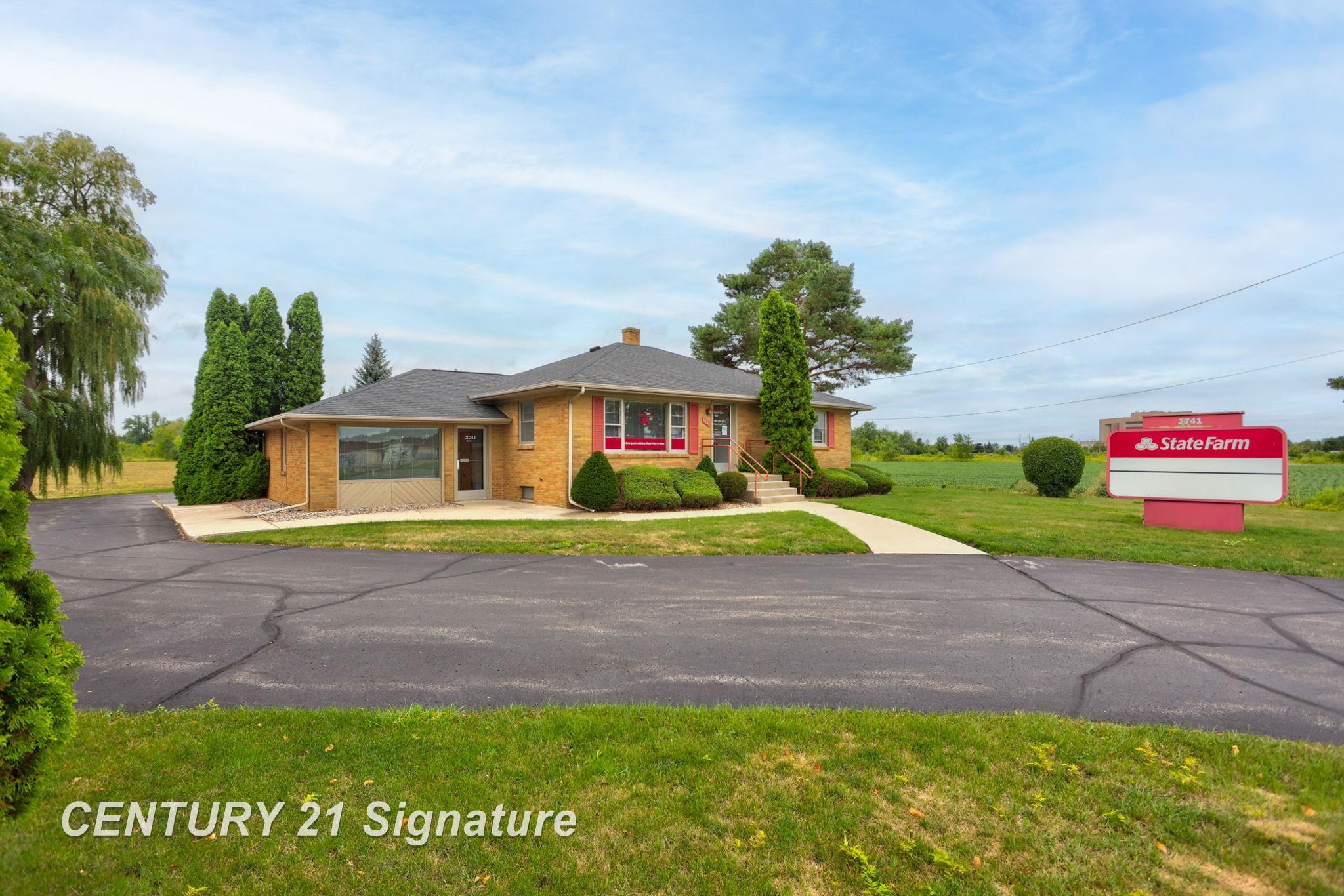 3741 Tittabawassee Road Property Photo 2