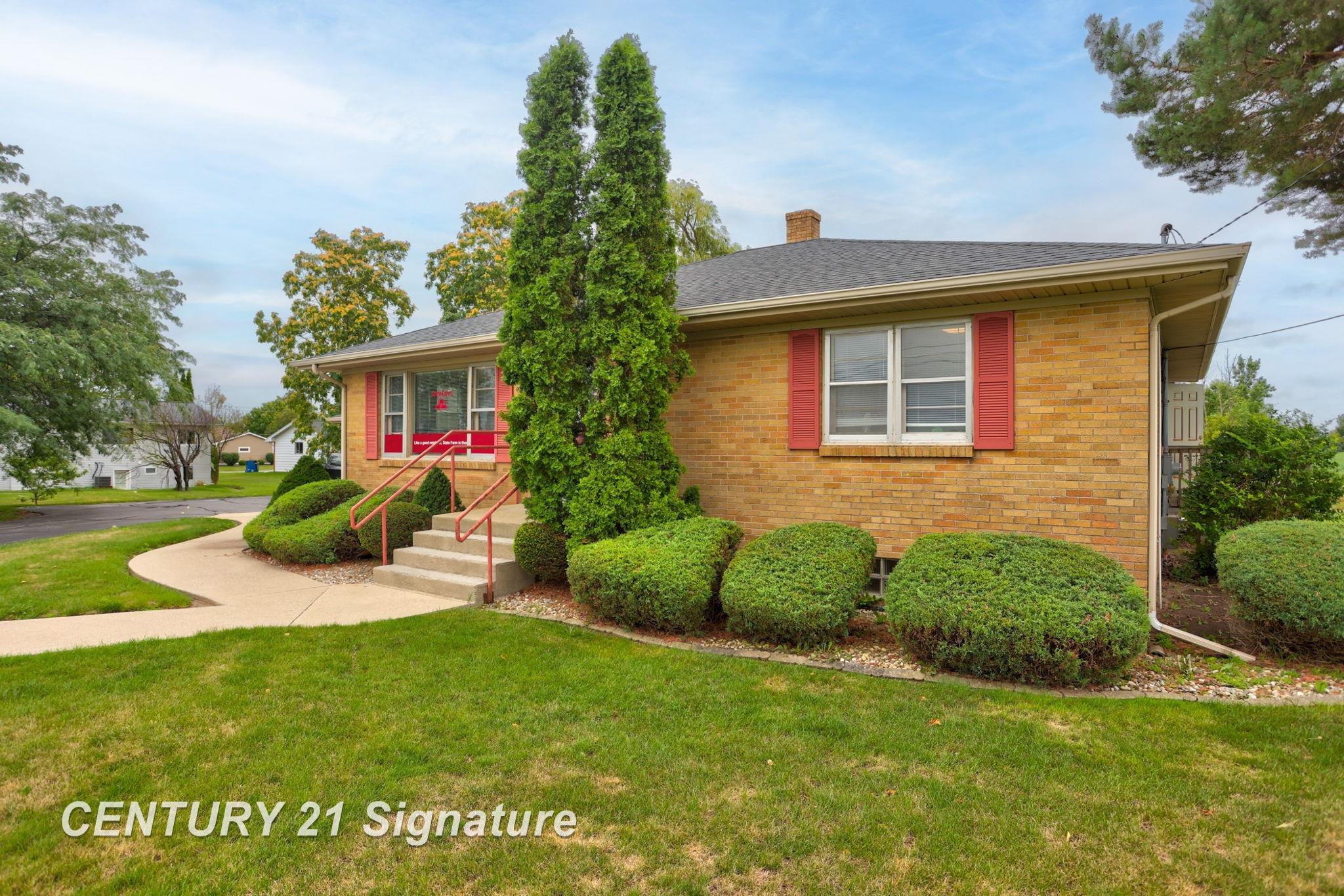 3741 Tittabawassee Road Property Photo 4