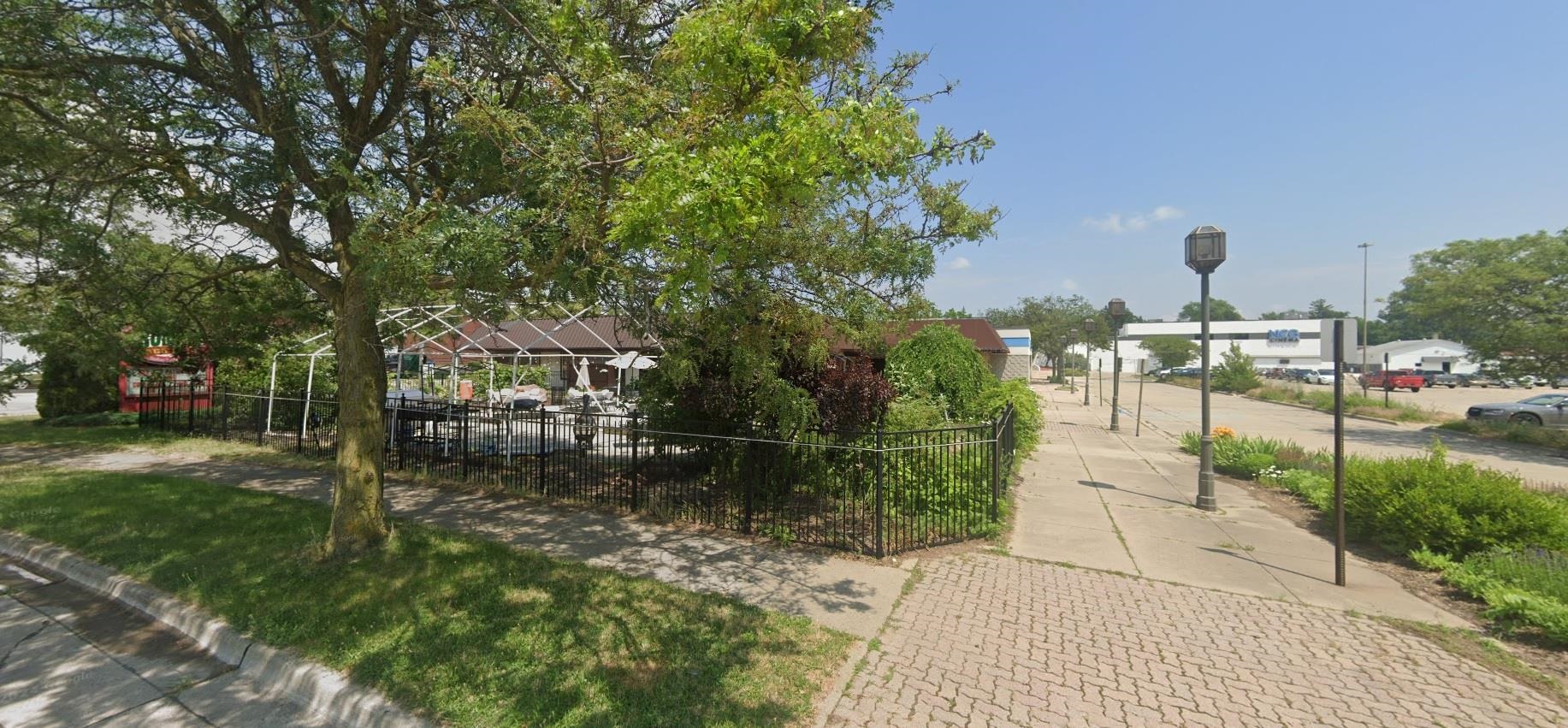 200 E Comstock Street Property Photo 5
