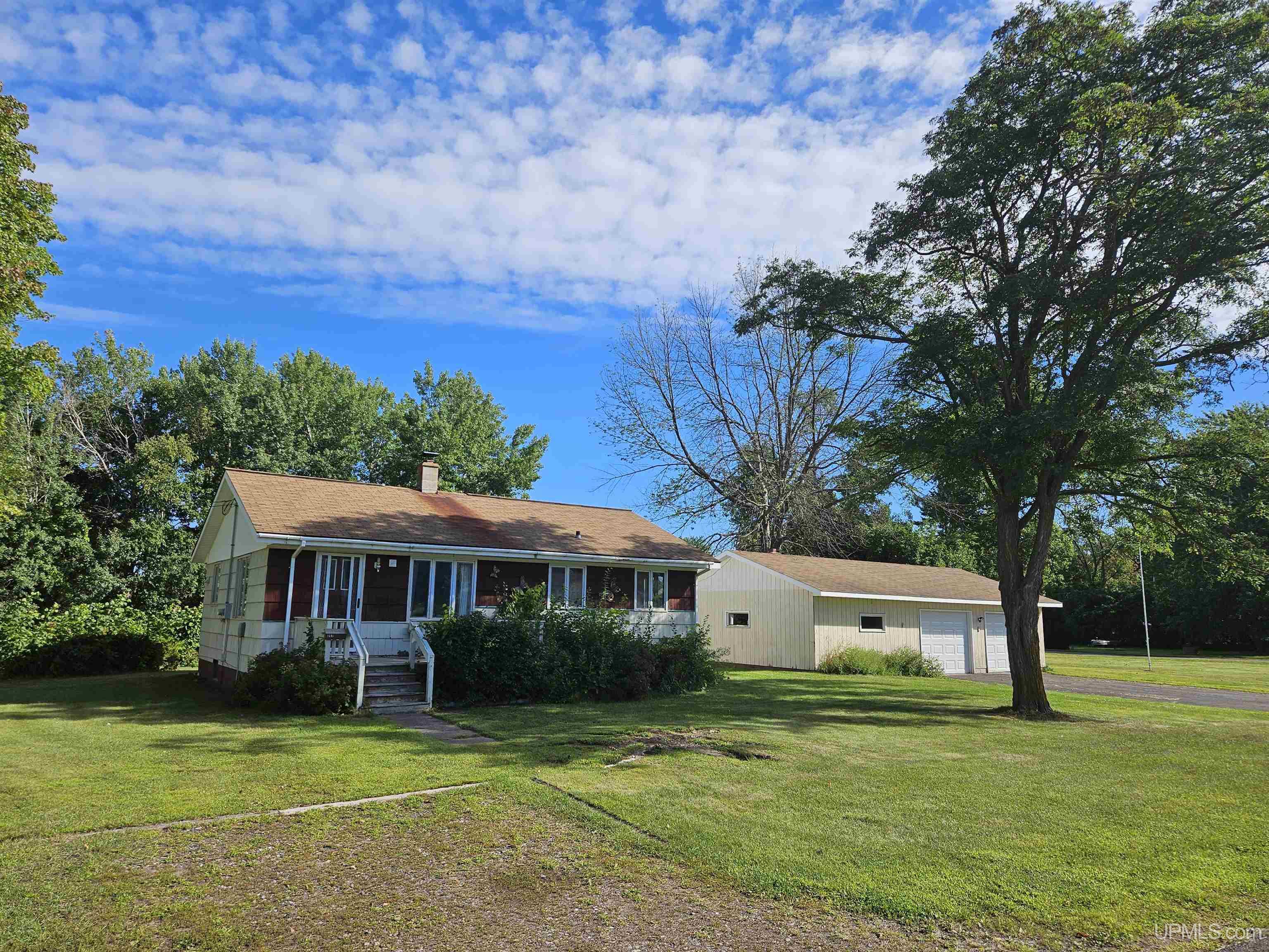 217 Mulock Street Property Photo 1