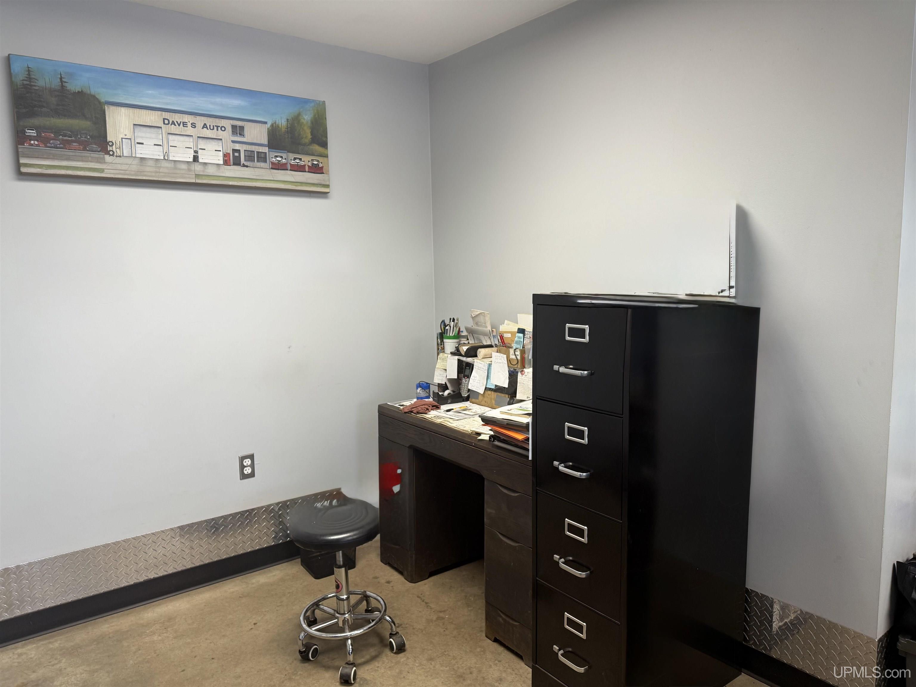 1137 S Stephenson Street Property Photo 3