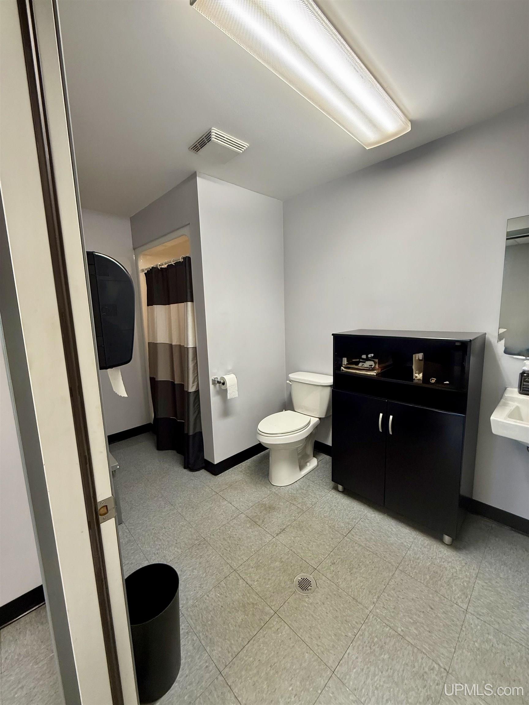 1137 S Stephenson Street Property Photo 8