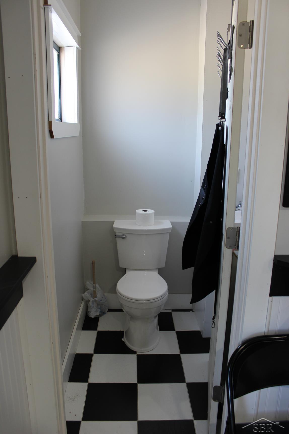 512 Germania Avenue Property Photo 32