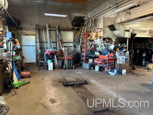 605 E Lead Street Property Photo 29