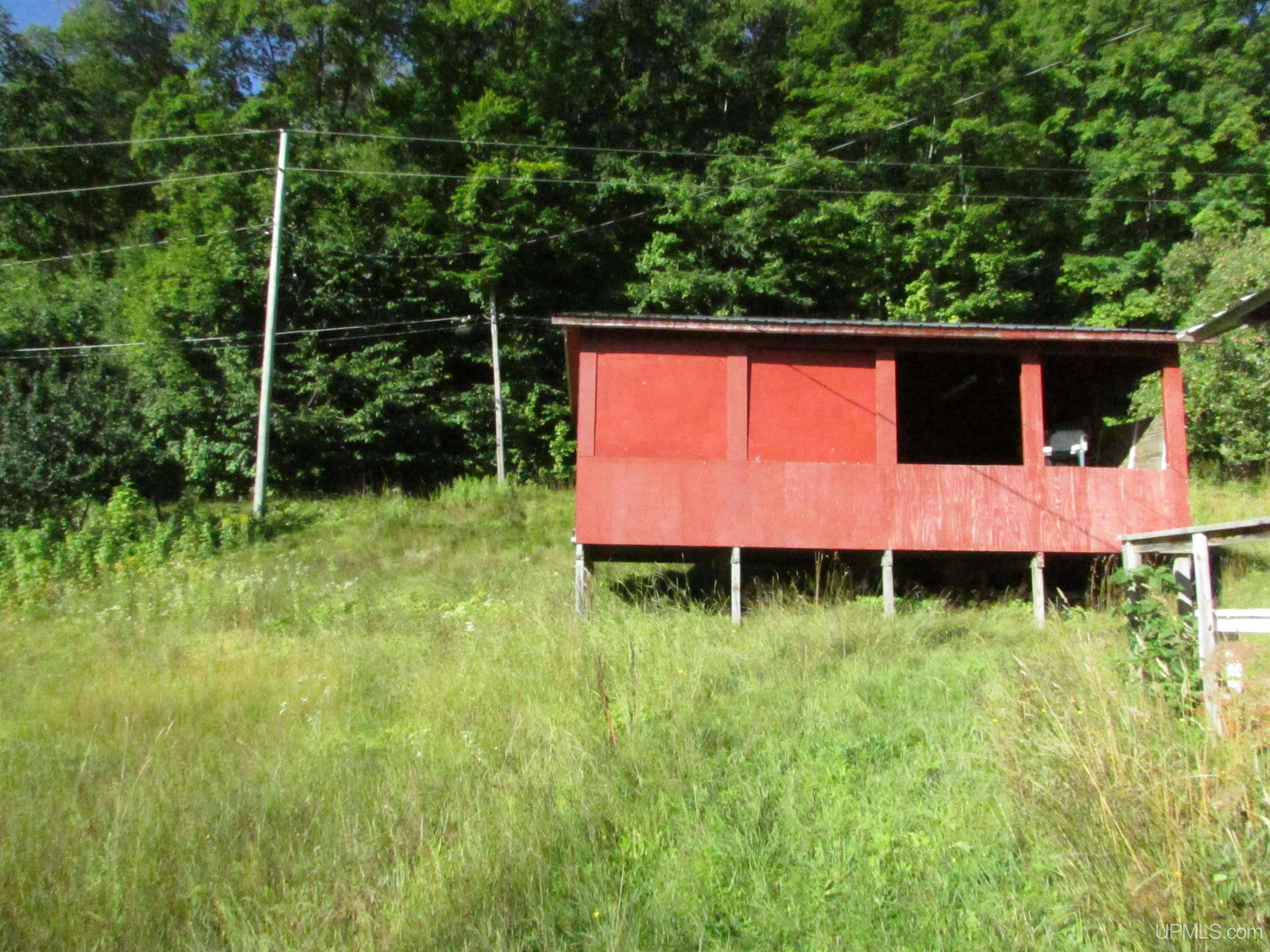 921 W Superior Street Property Photo 41
