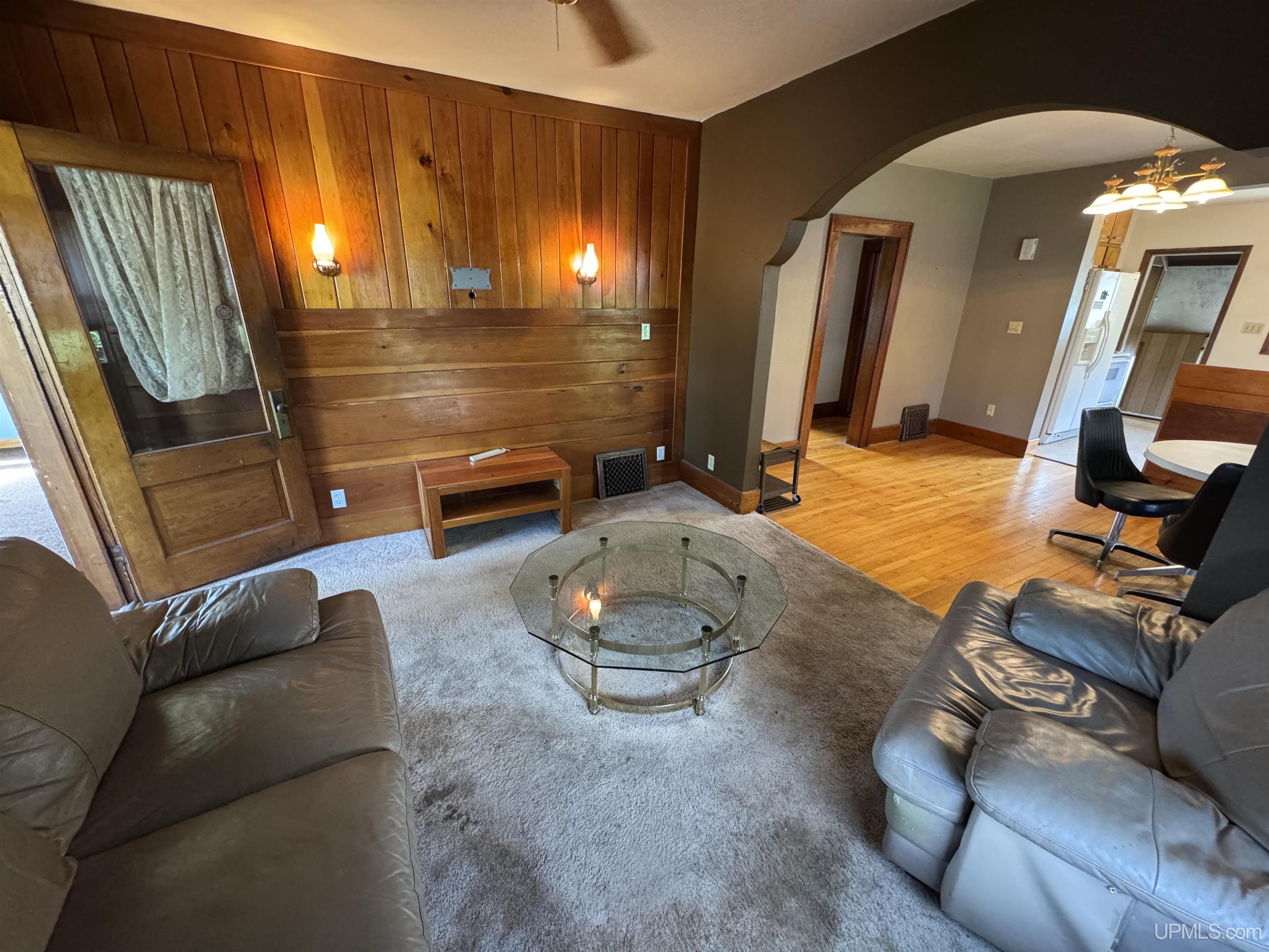 211 Michigan Avenue Property Photo 6
