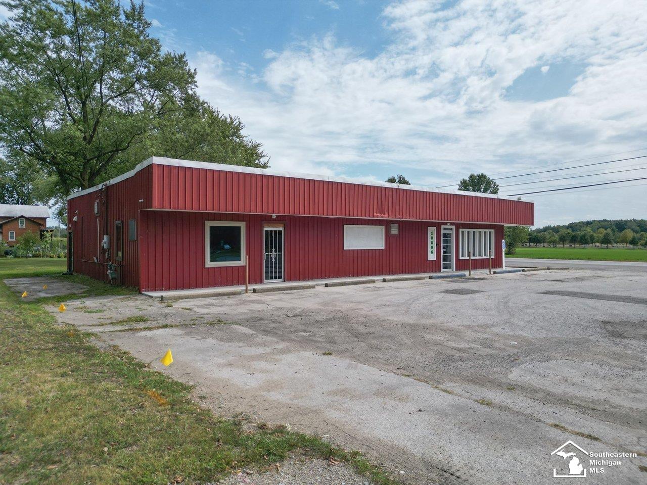 10606 Lewis Avenue Property Photo 1