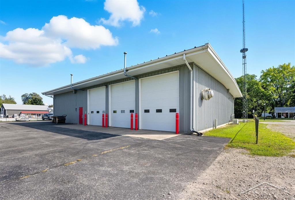 513 E Saginaw Street Property Photo 4