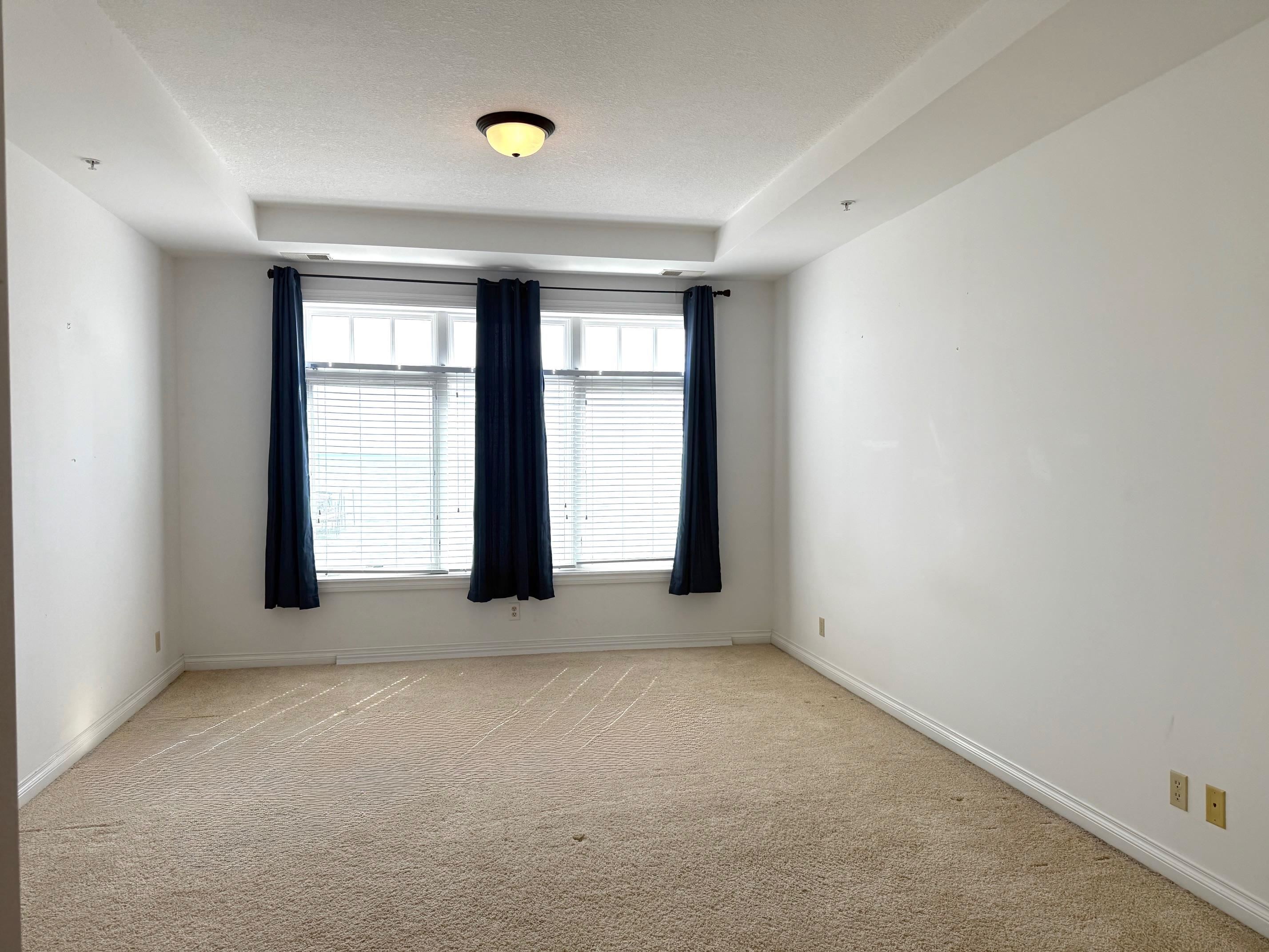 576 N Huron Unit 102 Road Property Photo 8