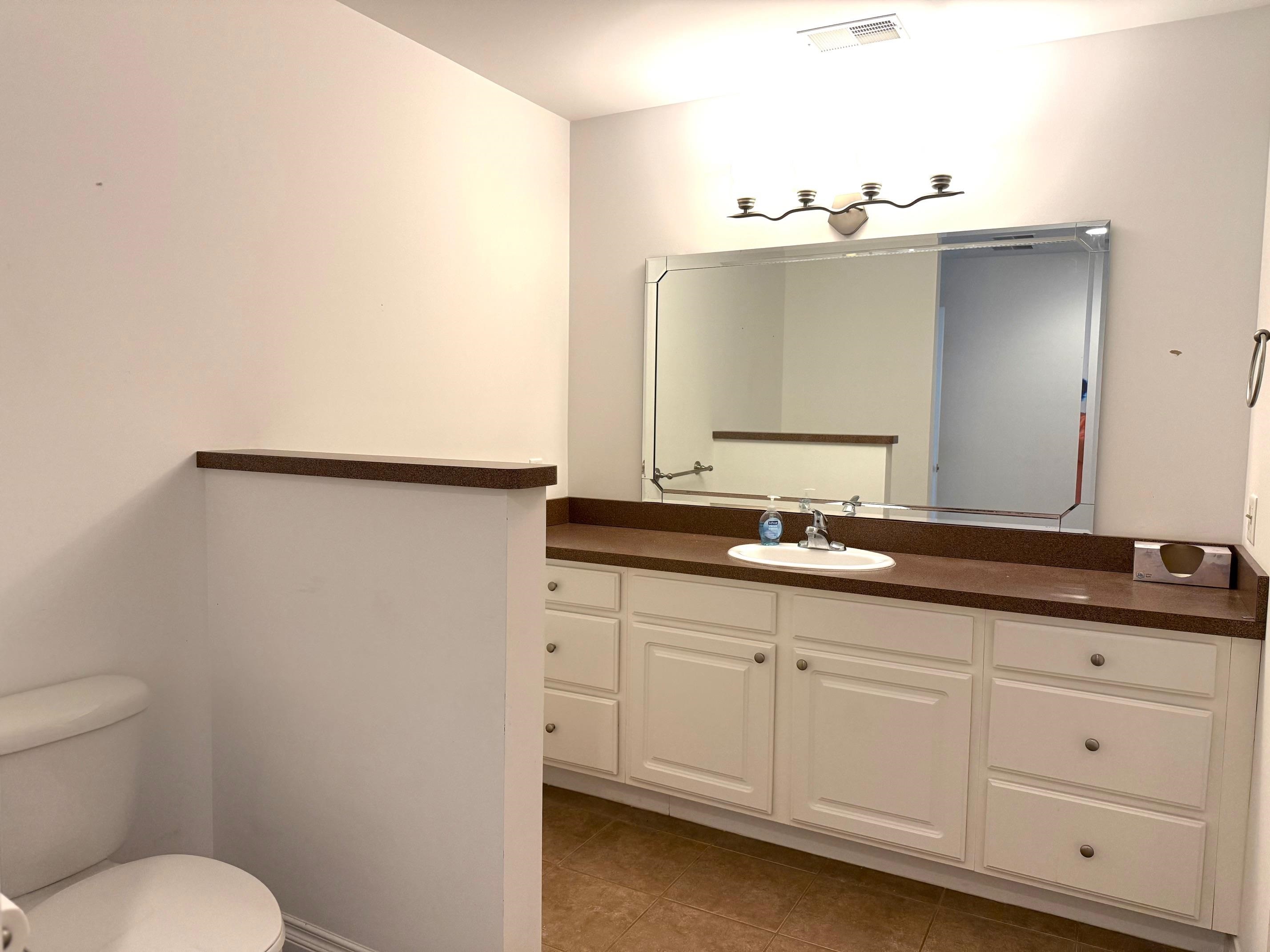 576 N Huron Unit 102 Road Property Photo 10