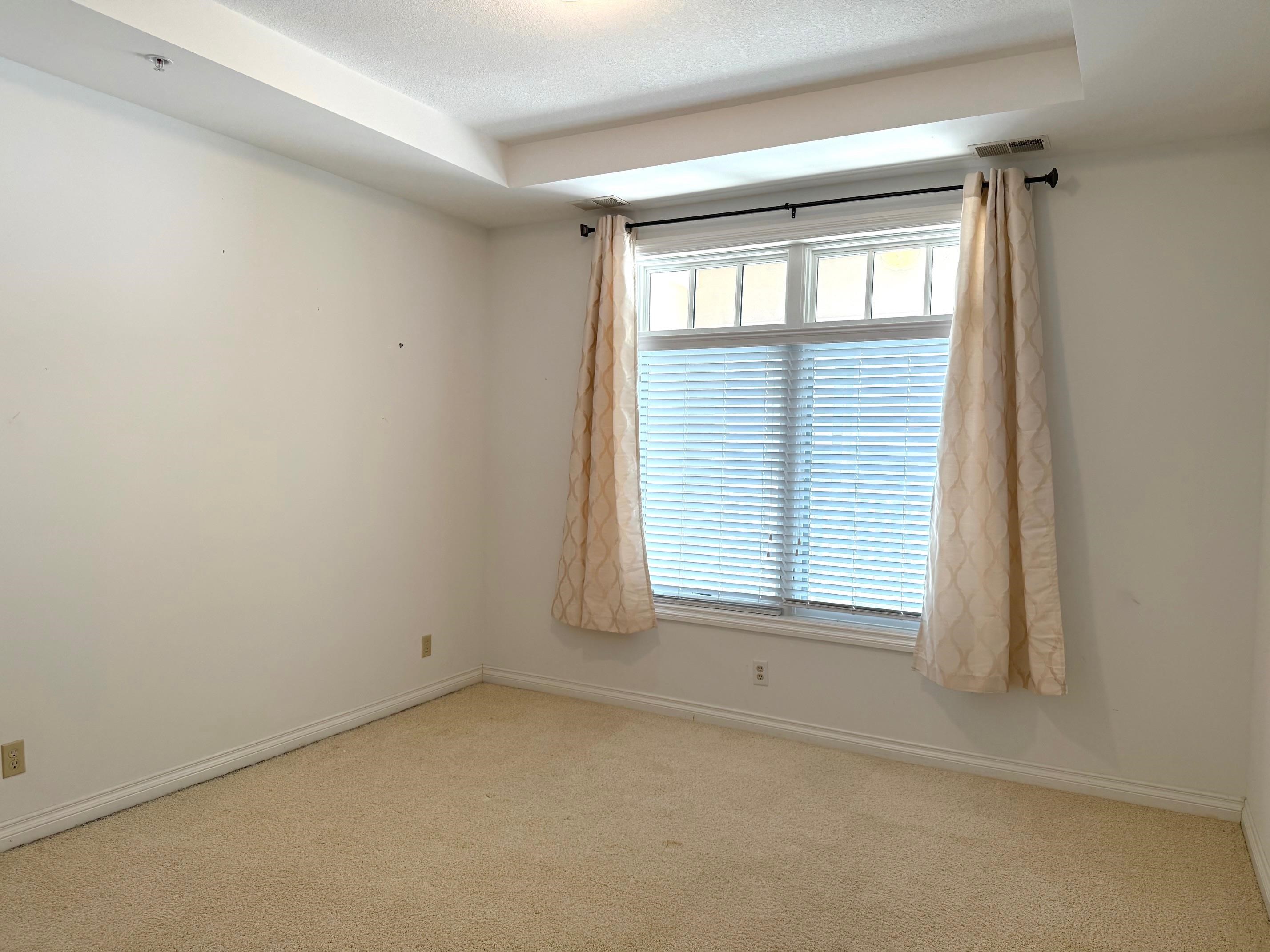 576 N Huron Unit 102 Road Property Photo 12